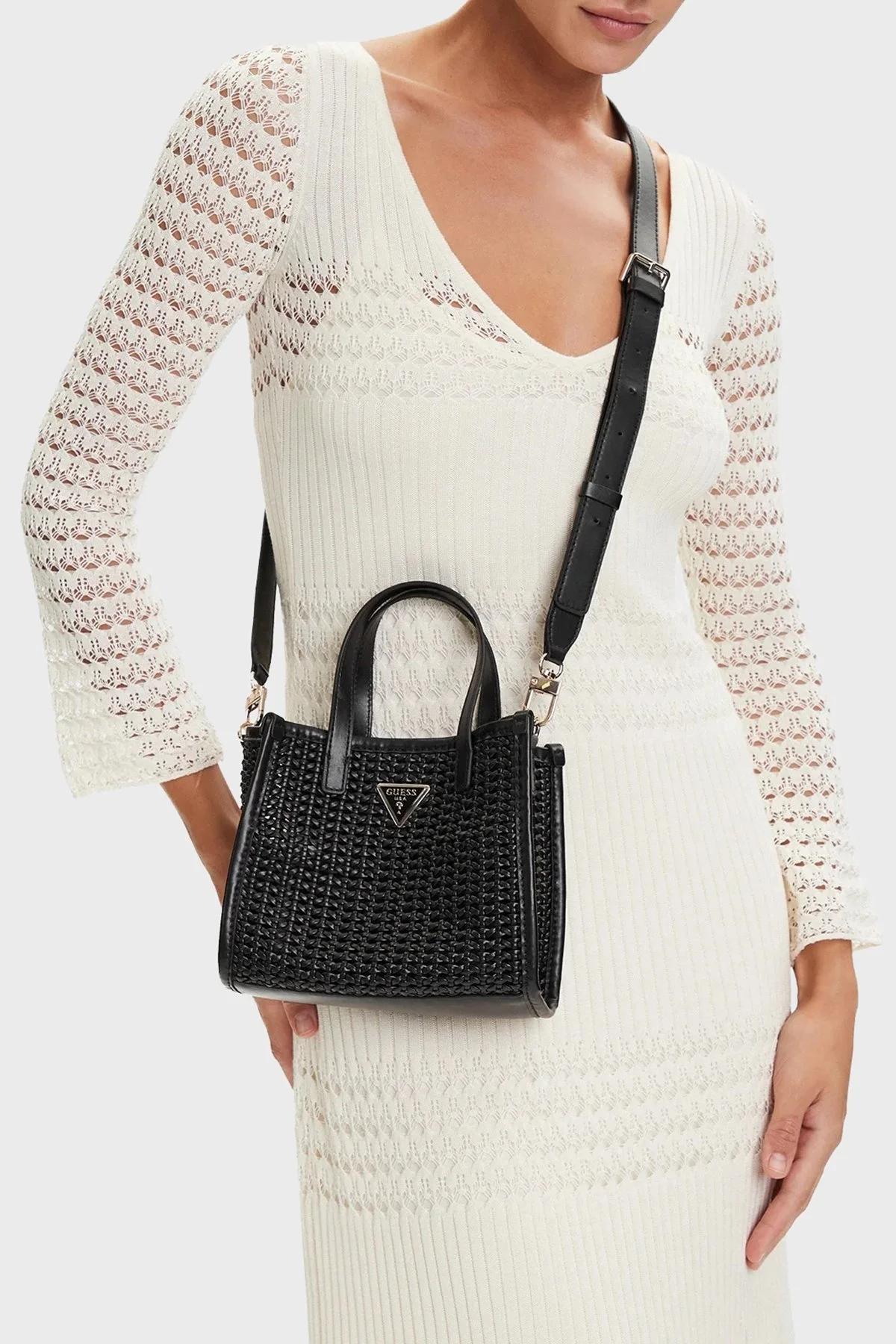 Guess Brigitta Hasır Görünümlü Çıkarılabilir Askılı Mini HWWZ7206770 Bayan Çanta HWWZ72 06770 BLA SİYAH - 2