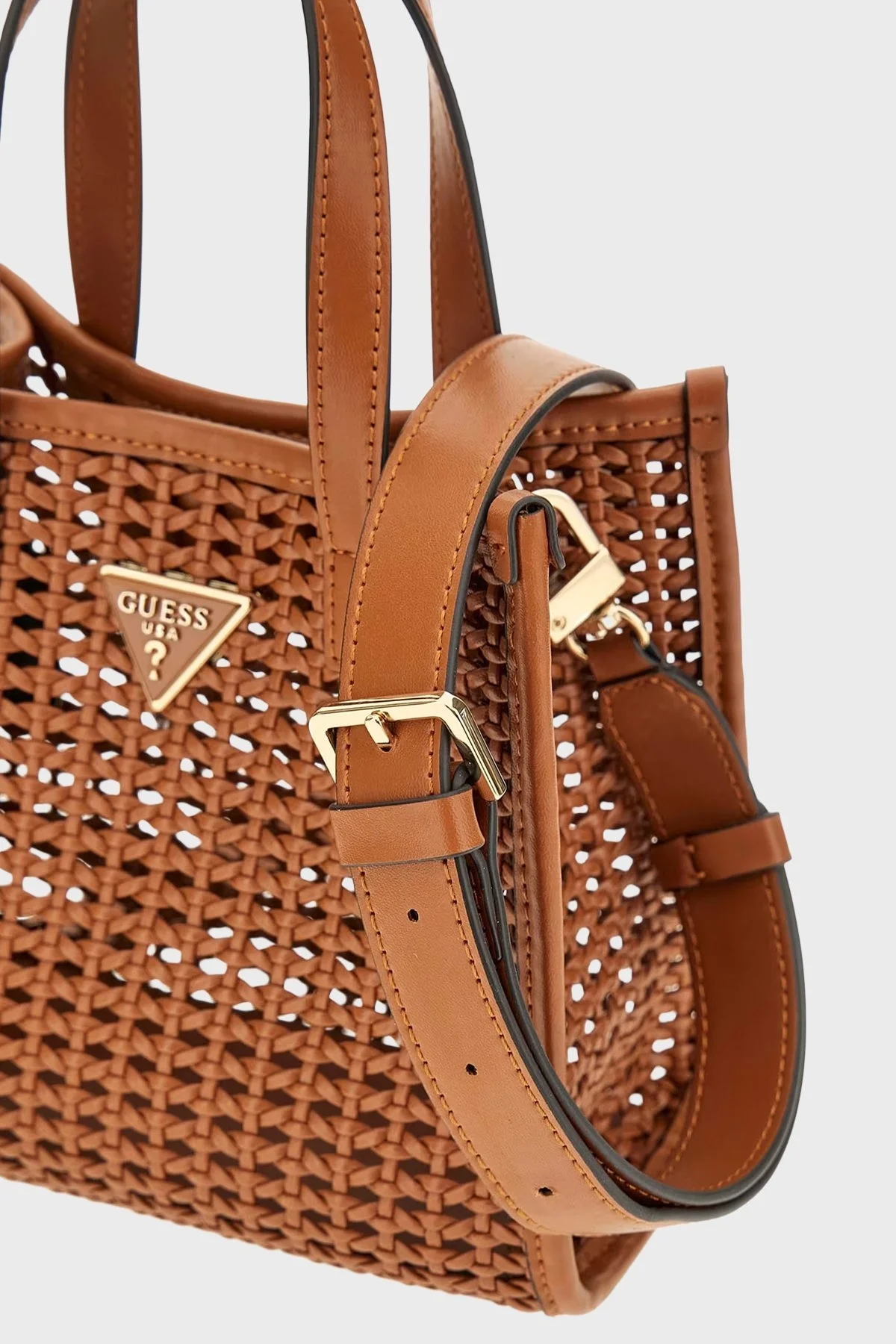 Guess Brigitta Hasır Görünümlü Çıkarılabilir Askılı Mini HWWZ7206770 Bayan Çanta HWWZ72 06770 COG TABA - 5