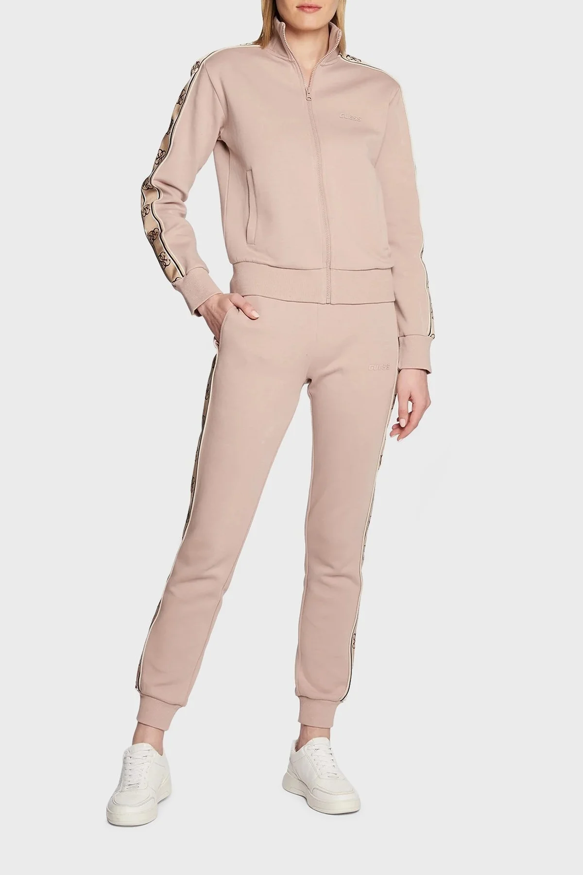 Guess Britney Logo Bantlı Regular Fit Pamuklu Jogger Bayan Pantolon V2YB15KA3P1 G4Q9 PUDRA - 1