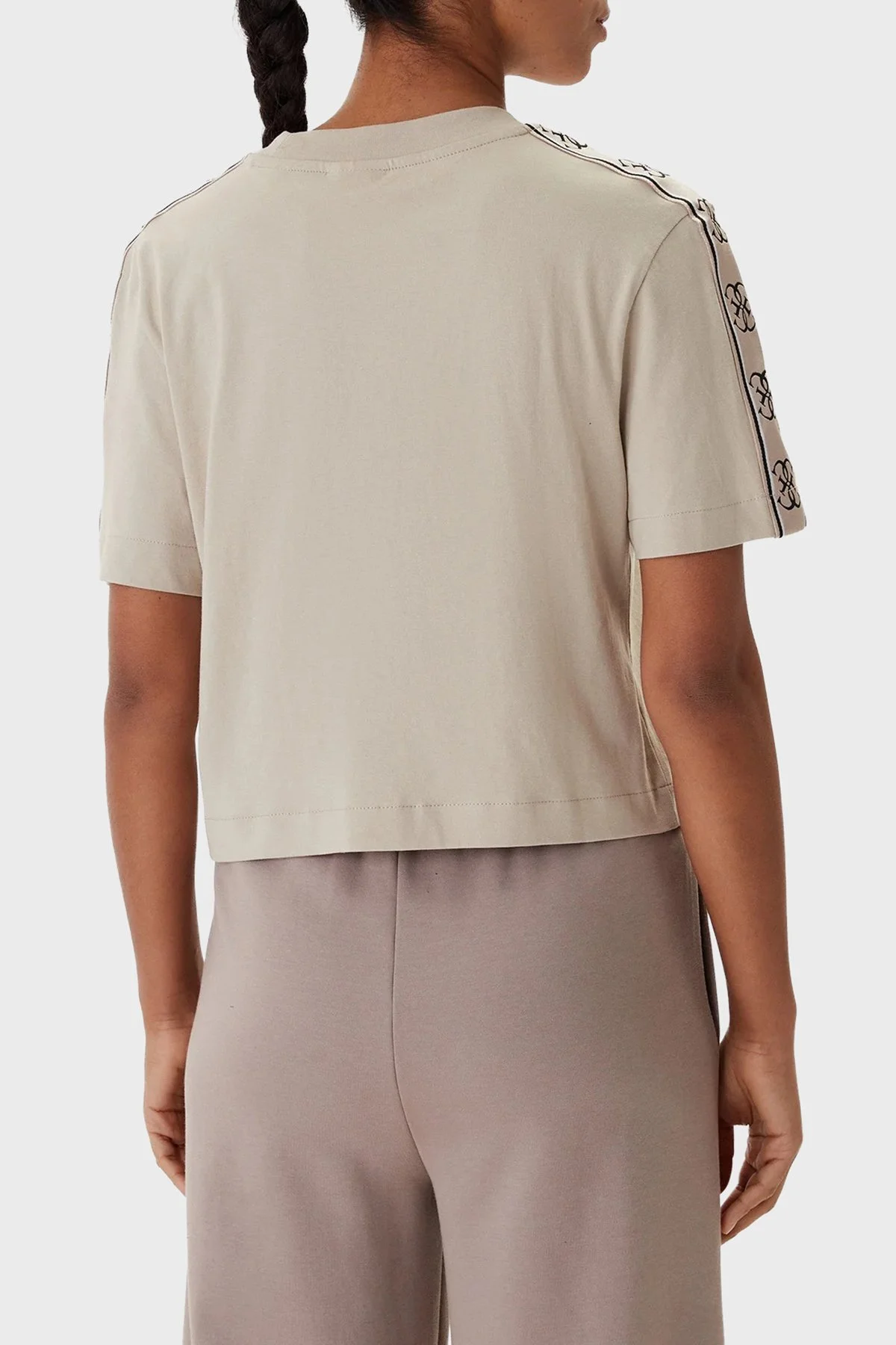 Guess Britney Pamuklu Boxy Fit Bisiklet Yaka V3RI08I3Z14 Bayan T Shirt V3RI08 I3Z14 G1CA BEJ - 3