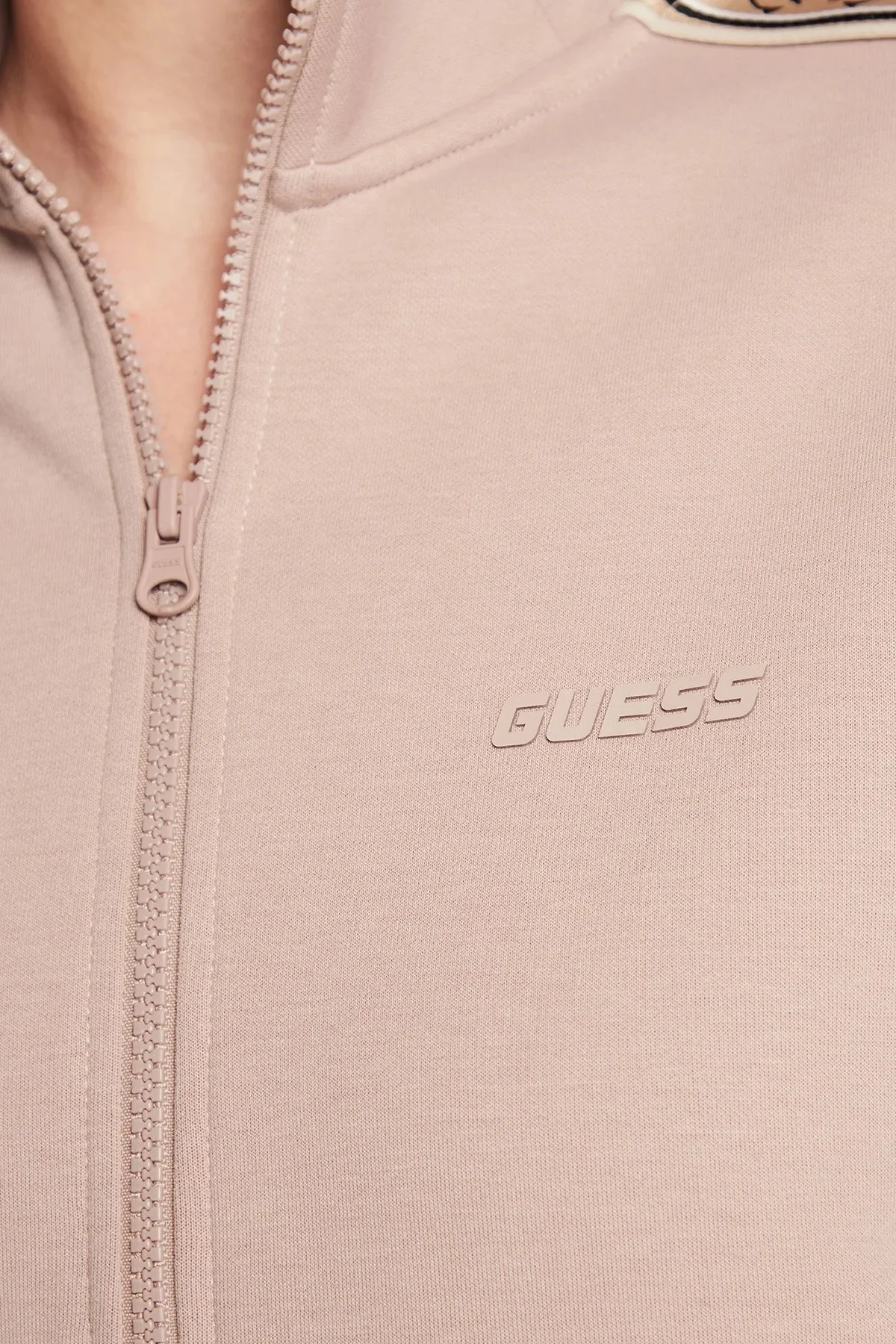 Guess Britney Pamuklu Fermuarlı Regular Fit Dik Yaka Bayan Sweat V2YQ16KA3P1 G4Q9 PUDRA - 3
