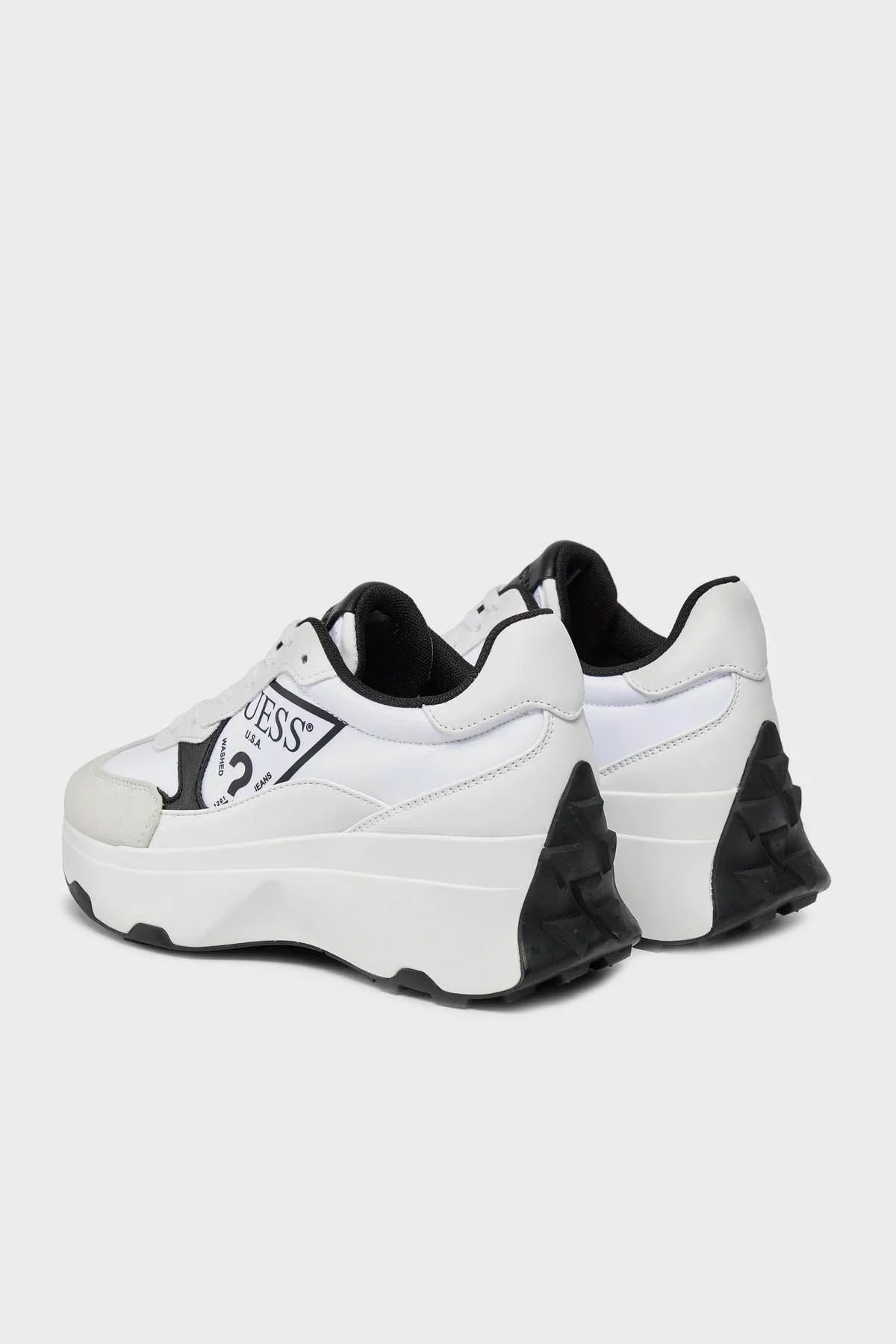 Guess Calebb4 Kalın Taban Sneaker FLPCB4 FAB12 Bayan Ayakkabı FLPCB4FAB12 WHIBL BEYAZ-SİYAH - 3