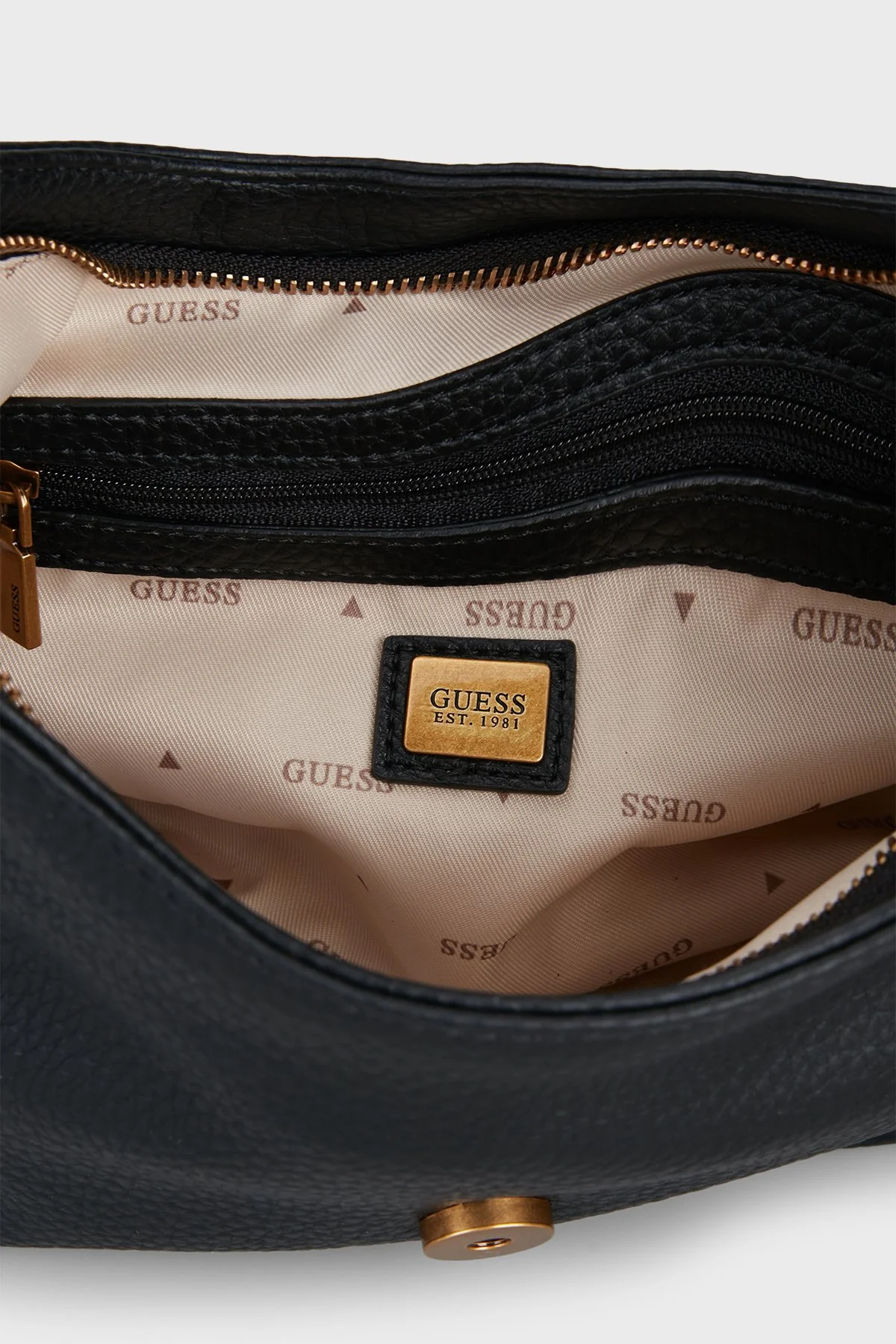 Guess Camden Omuz Askılı Kadın Çanta HWBB93 8720 BLA Siyah - 4