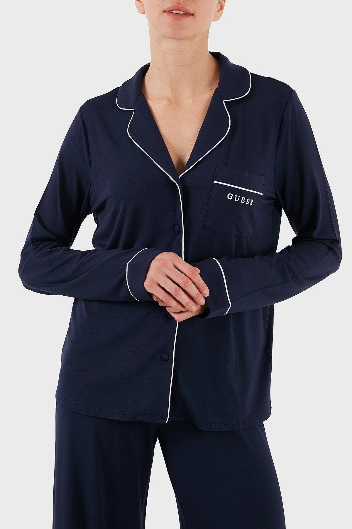 Guess Carlyn Logolu Regular Fit Düğmeli Uzun Kollu O4BX07KCIN2 Bayan Pijama Takımı O4BX07 KCIN2 G757 LACİVERT - 6