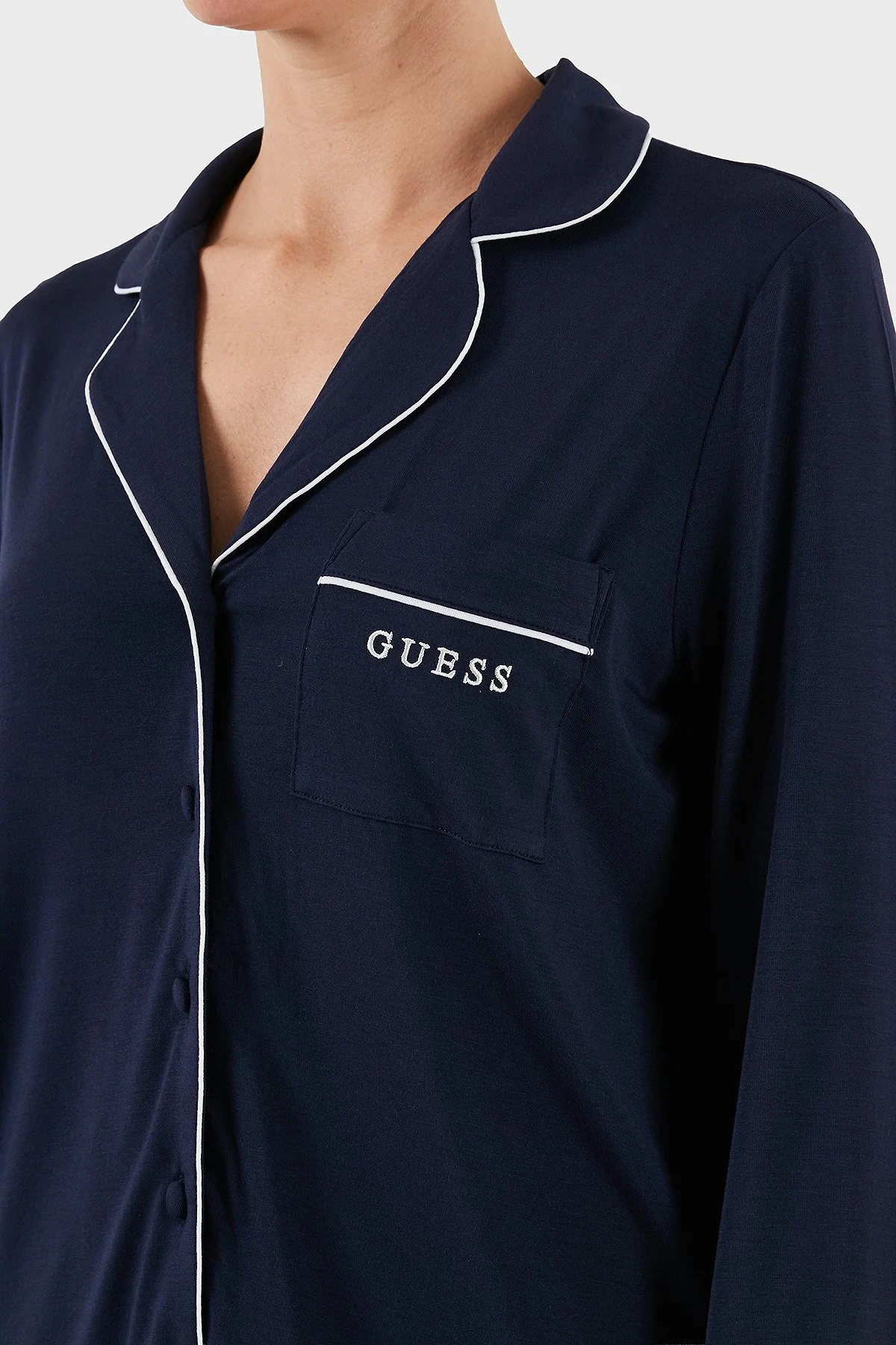 Guess Carlyn Logolu Regular Fit Düğmeli Uzun Kollu O4BX07KCIN2 Bayan Pijama Takımı O4BX07 KCIN2 G757 LACİVERT - 7