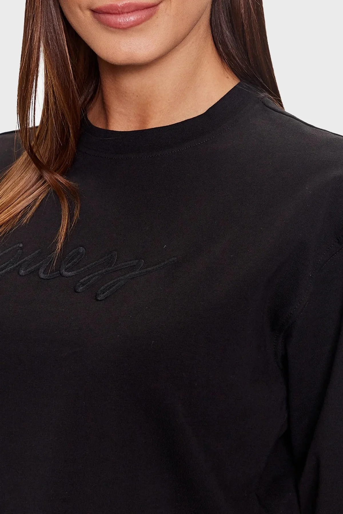 Guess Carrie Streç Pamuklu Bisiklet Yaka Regular Fit Crop O3YQ01KBS91 Bayan Sweat O3YQ01 KBS91 JBLK SİYAH - 4