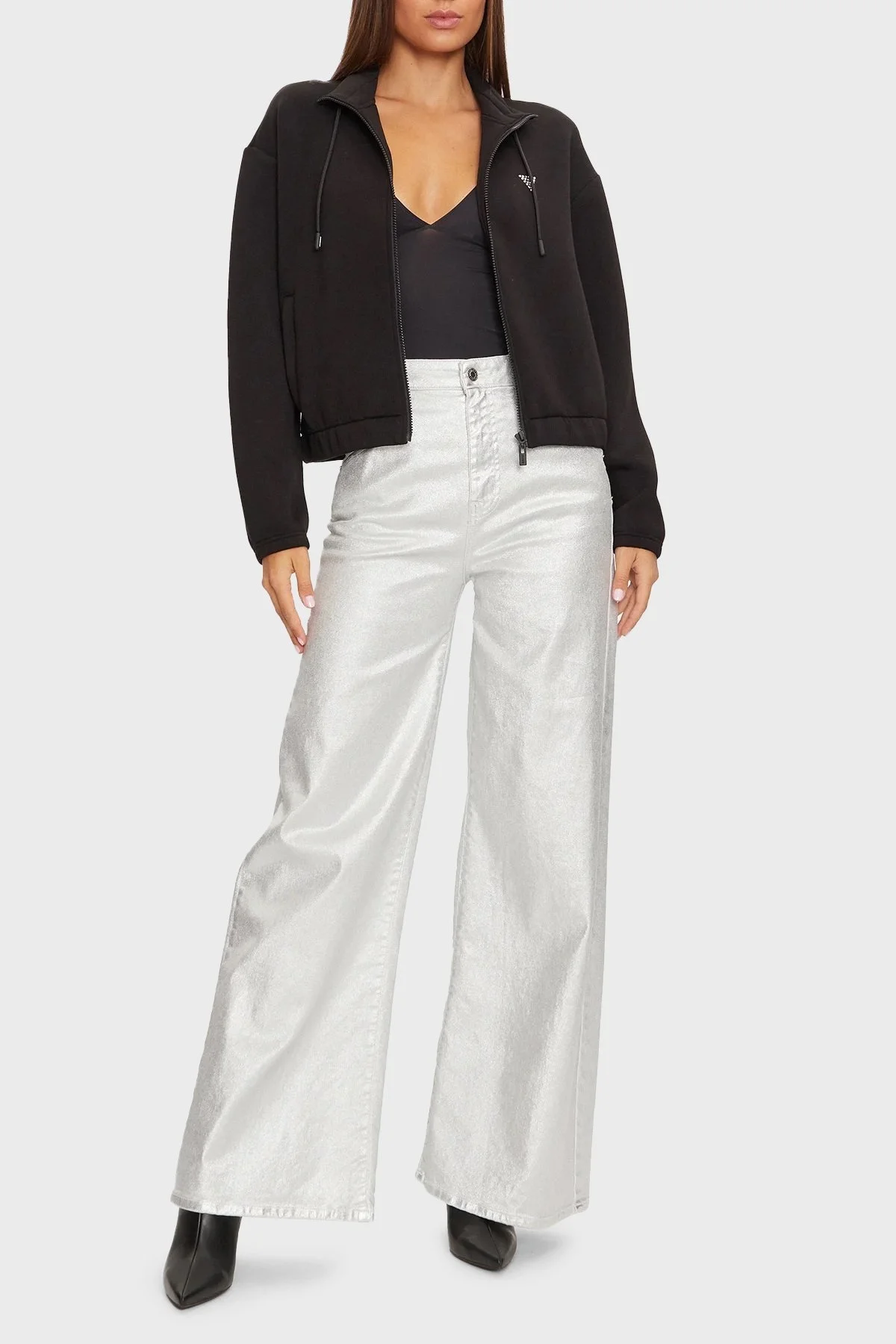 Guess Ceilia Regular Fit Dik Yaka Fermuarlı Arkası Taşlı Logolu V4BQ14K7UW2 Bayan Sweat V4BQ14 K7UW2 JBLK SİYAH - 3