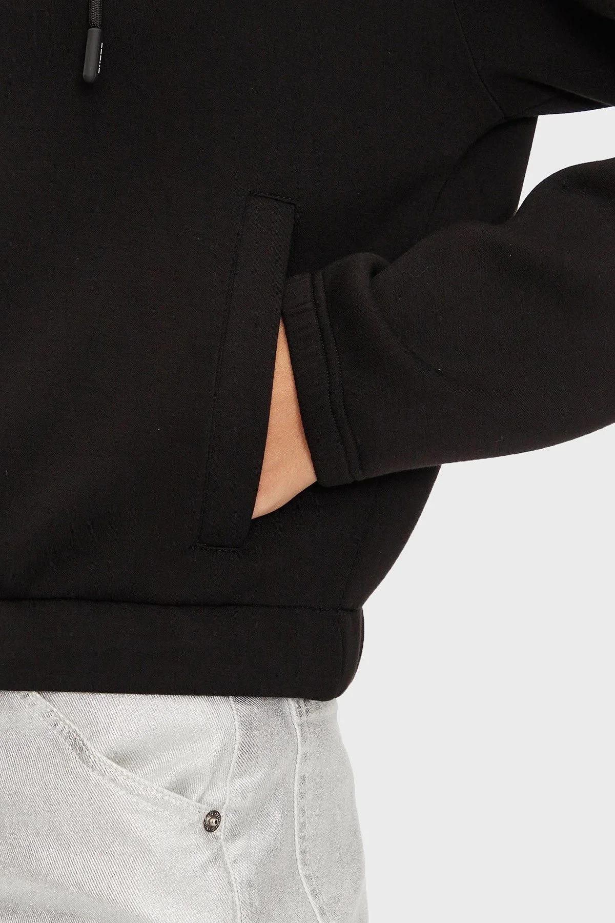 Guess Ceilia Regular Fit Dik Yaka Fermuarlı Arkası Taşlı Logolu V4BQ14K7UW2 Bayan Sweat V4BQ14 K7UW2 JBLK SİYAH - 5