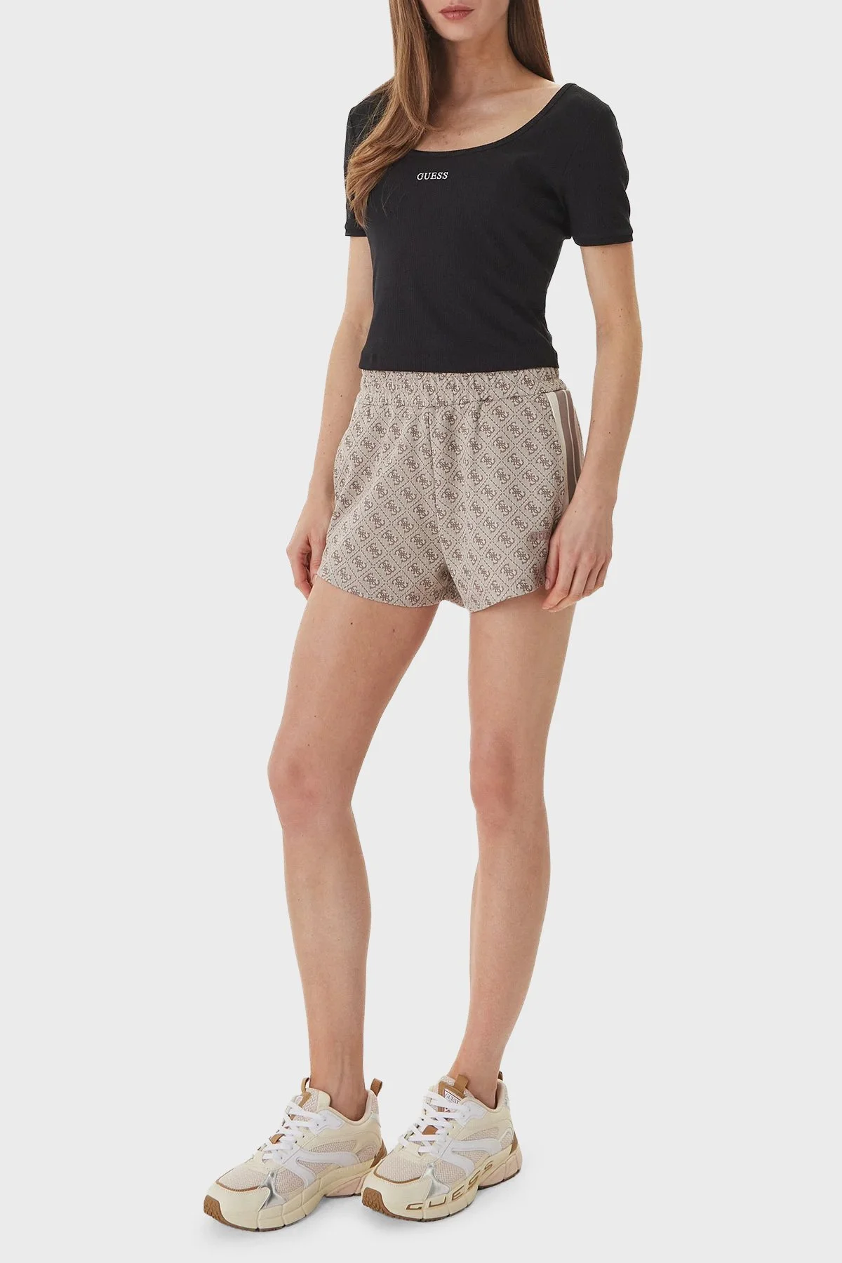 Guess Circe Slim Fit Logo İşlemeli Derin Yuvarlak Yaka V6GP04K2969 Bayan Top V6GP04 K2969 JBLK SİYAH - 2