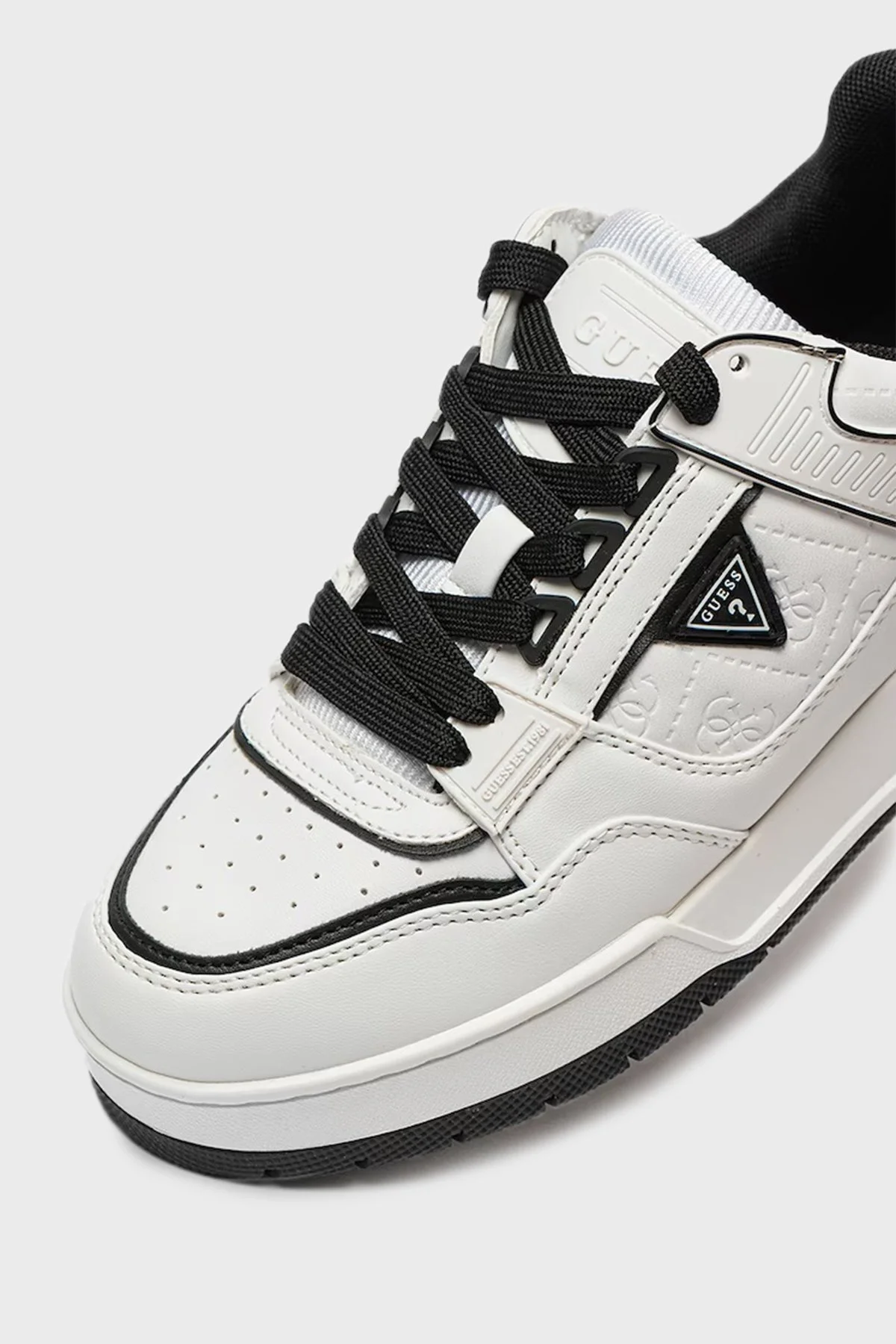 Guess Clelia Logolu Sneaker FLFCLEELE12 Bayan Ayakkabı FLFCLE ELE12 WHIBL BEYAZ-SİYAH - 13