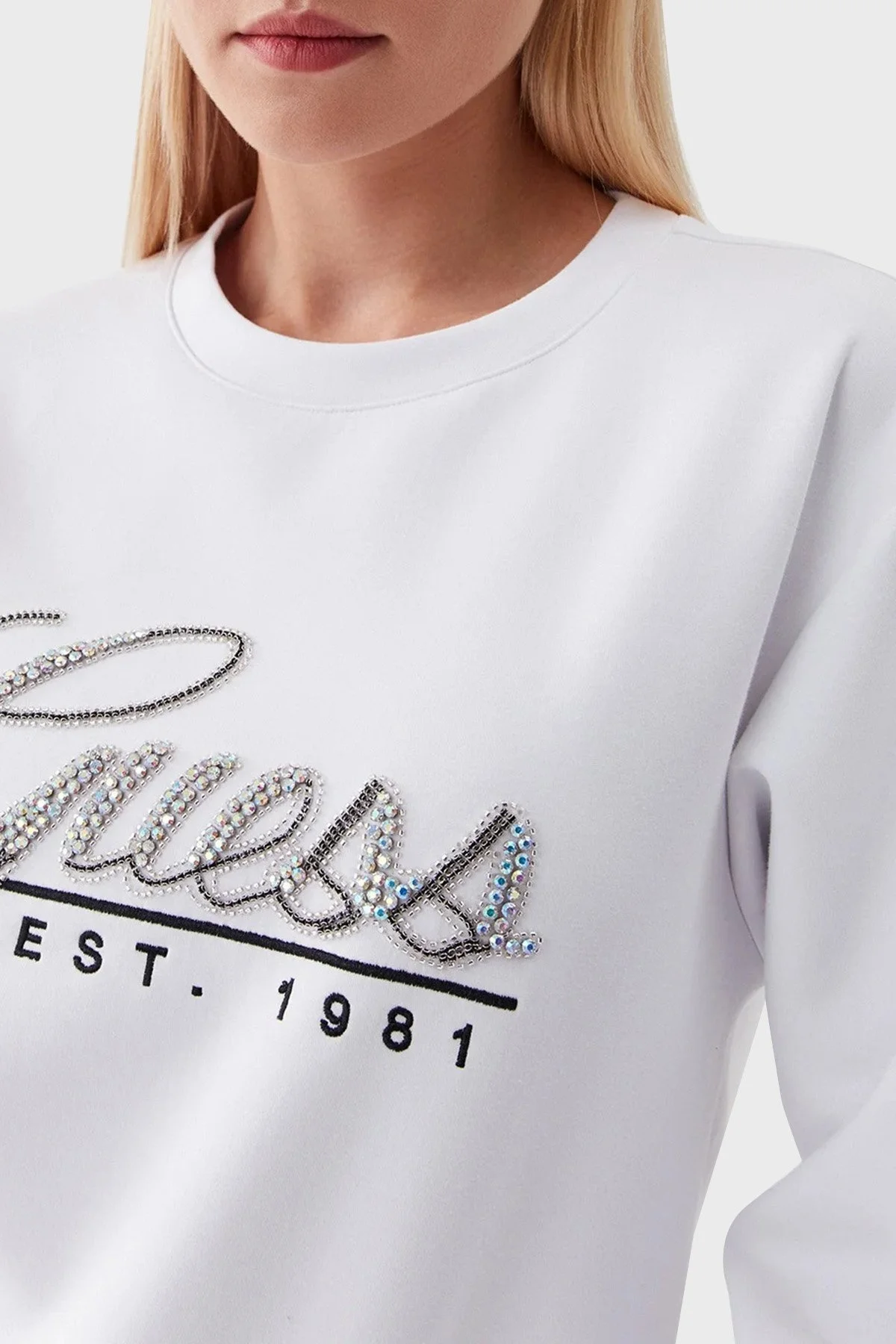 Guess Cn Script Pamuklu Regular Fit Bisiklet Yaka Bayan Sweat W3YQ03KB932 G011 BEYAZ - 4