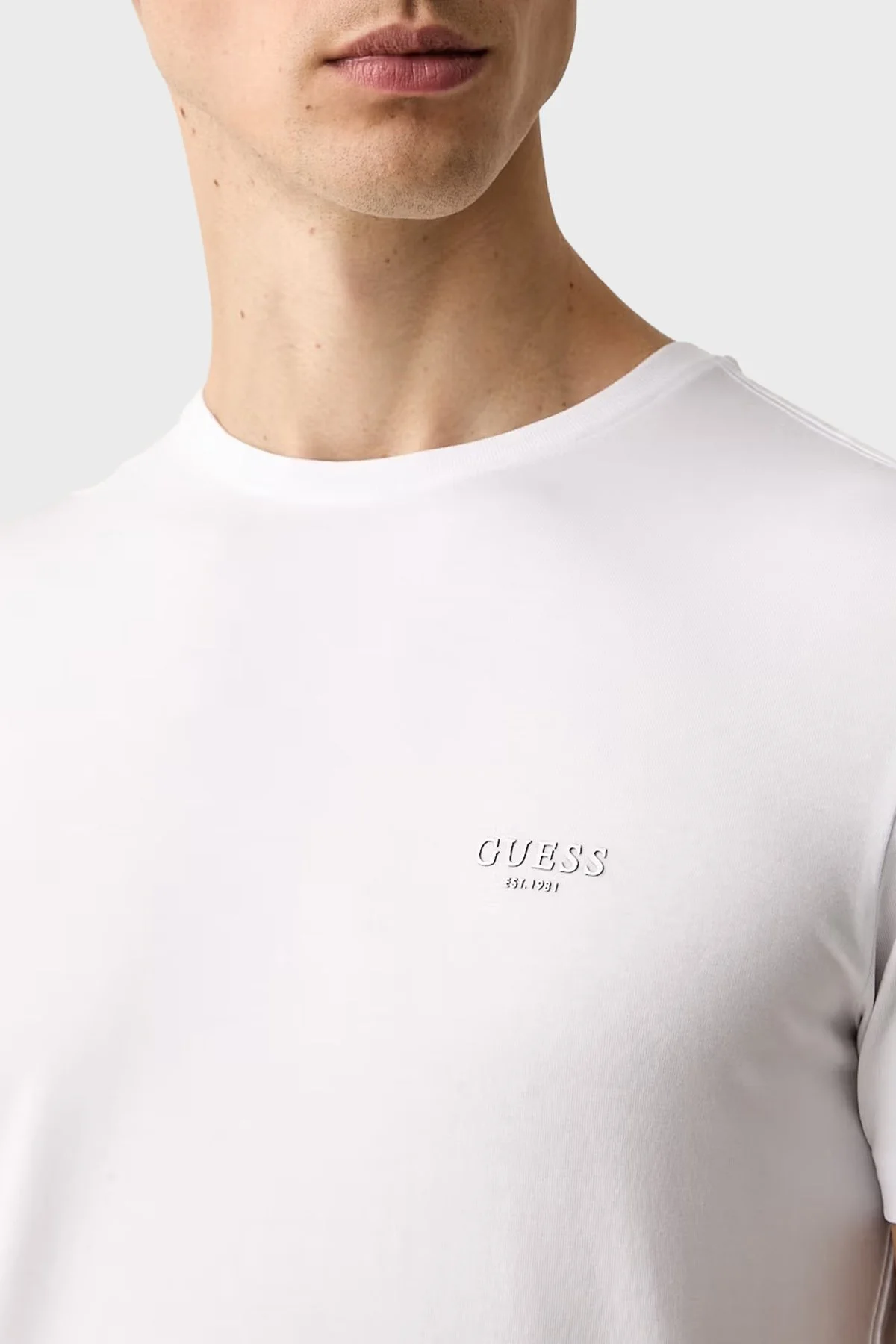 Guess Cn Ss Core Pamuklu Regular Fit Bisiklet Yaka Erkek M6YI24K3728 T Shirt M6YI24 K3728 G011 Beyaz - 4