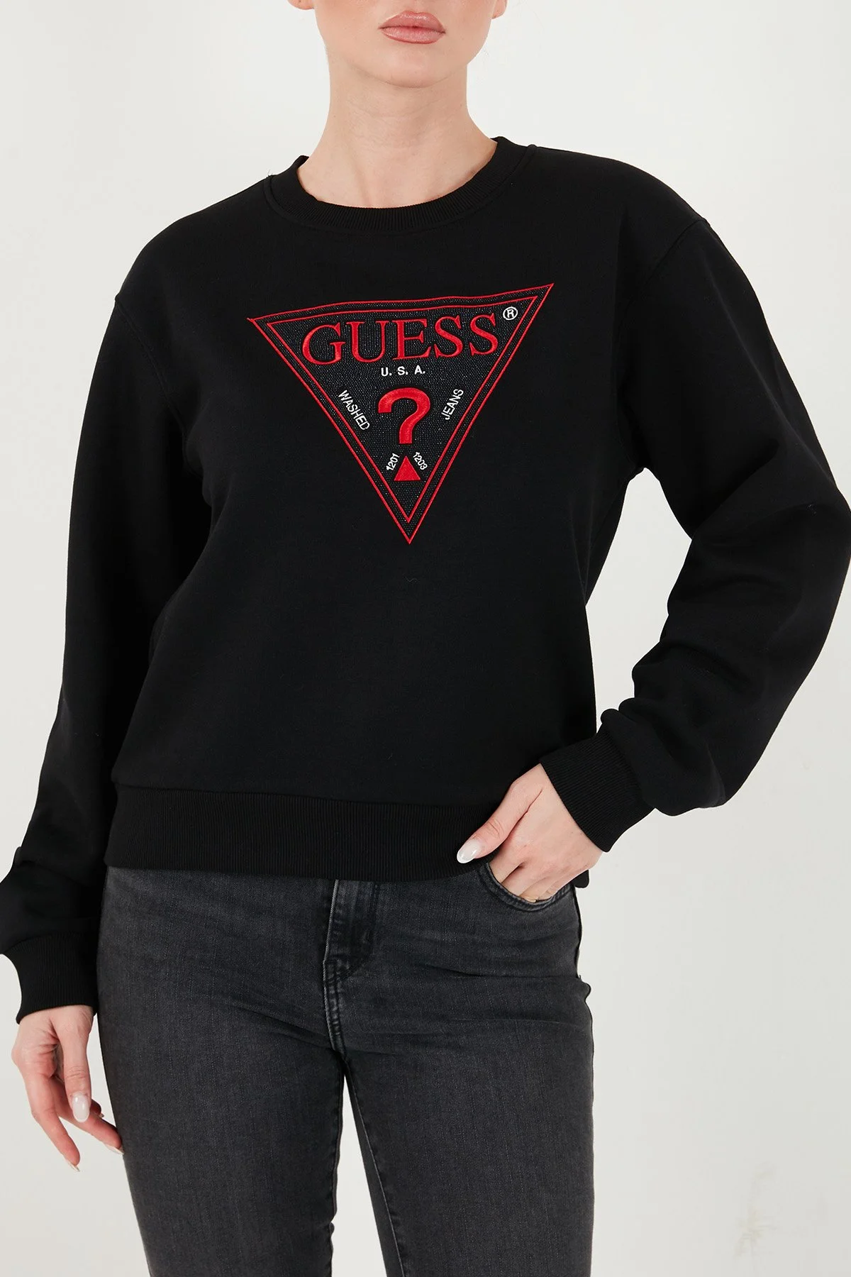Guess Cn Triangle Flock Logolu Pamuklu Bisiklet Yaka W6BQ16K6064 Kadın Sweat W6BQ16 K6064 JBLK Siyah - 4