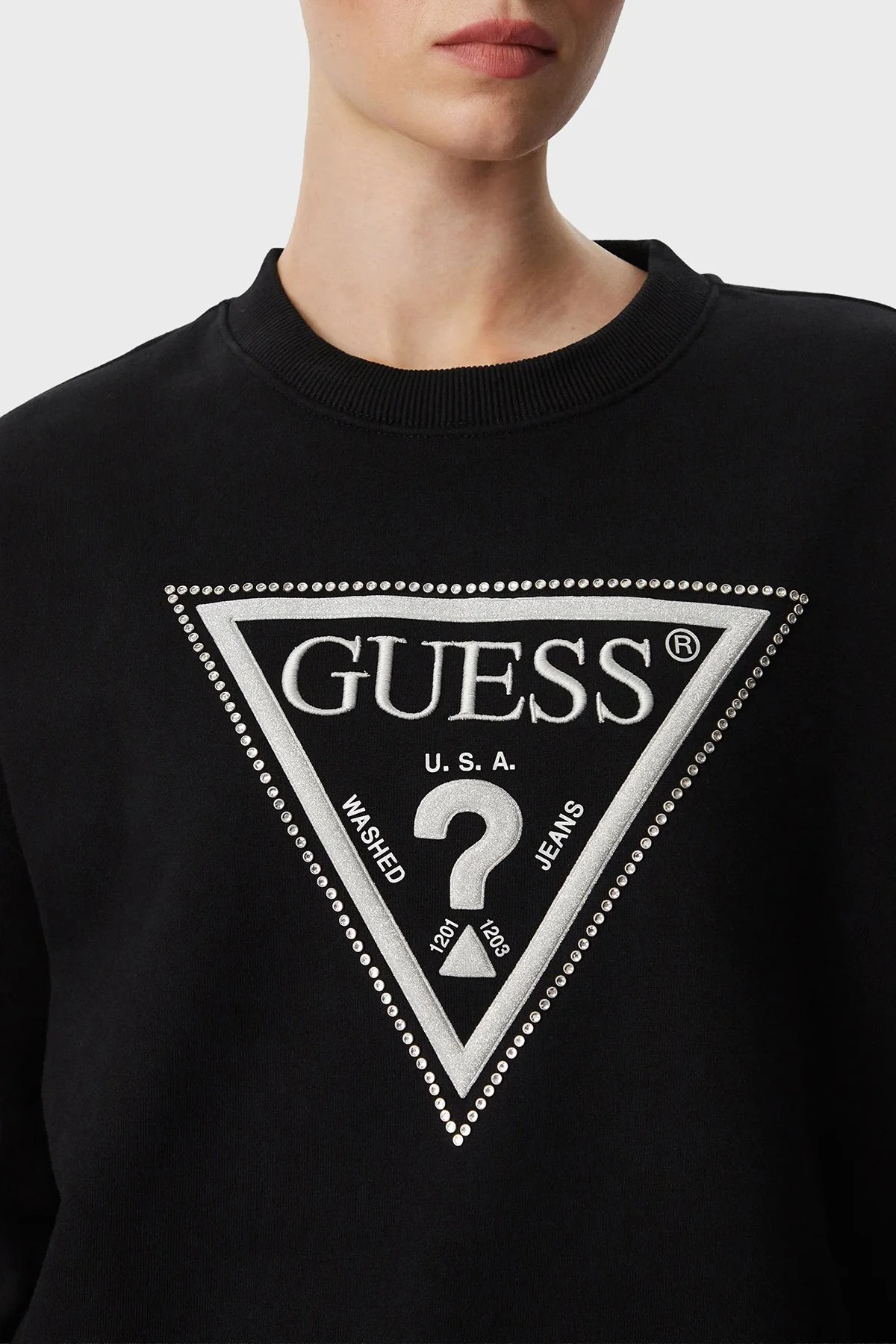 Guess Cn Triangle Glitter W6YQ14K4352 Kadın Sweat W6YQ14 K4352 JBLK Siyah - 4