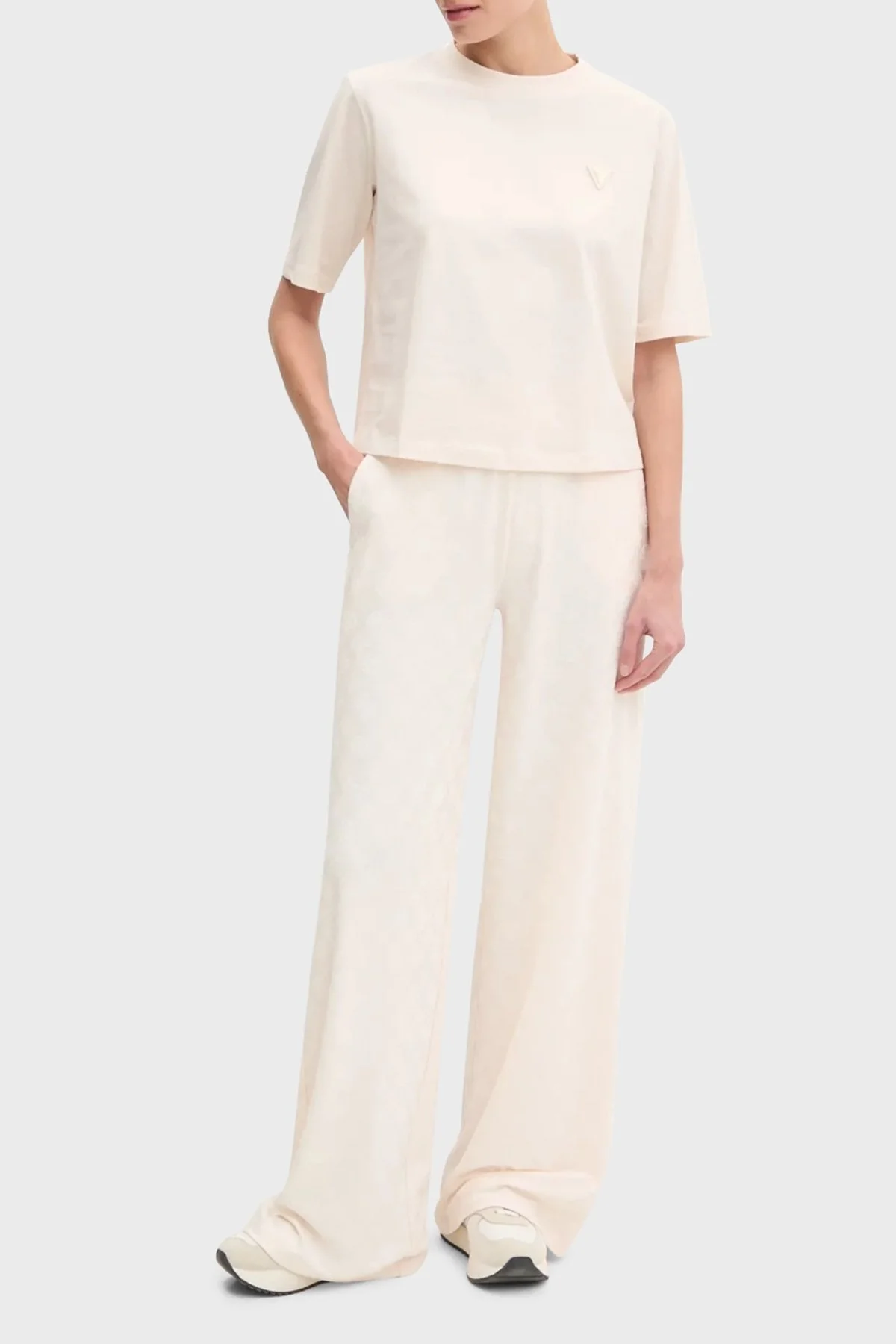 Guess Colette Boxy % 100 Pamuk Relaxed Fit Logolu V4BI21I3Z14 Bayan T Shirt V4BI21 I3Z14 G6K5 EKRU - 7