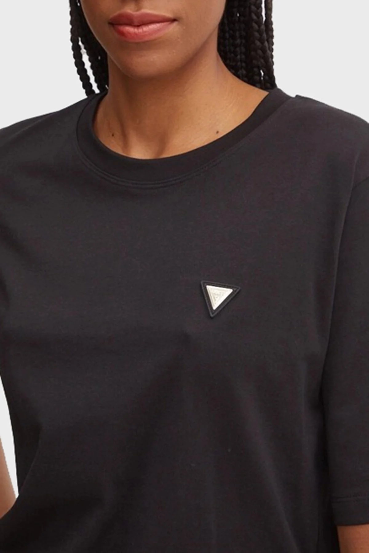 Guess Colette Boxy % 100 Pamuk Relaxed Fit Logolu V4BI21I3Z14 Bayan T Shirt V4BI21 I3Z14 JBLK SİYAH - 6