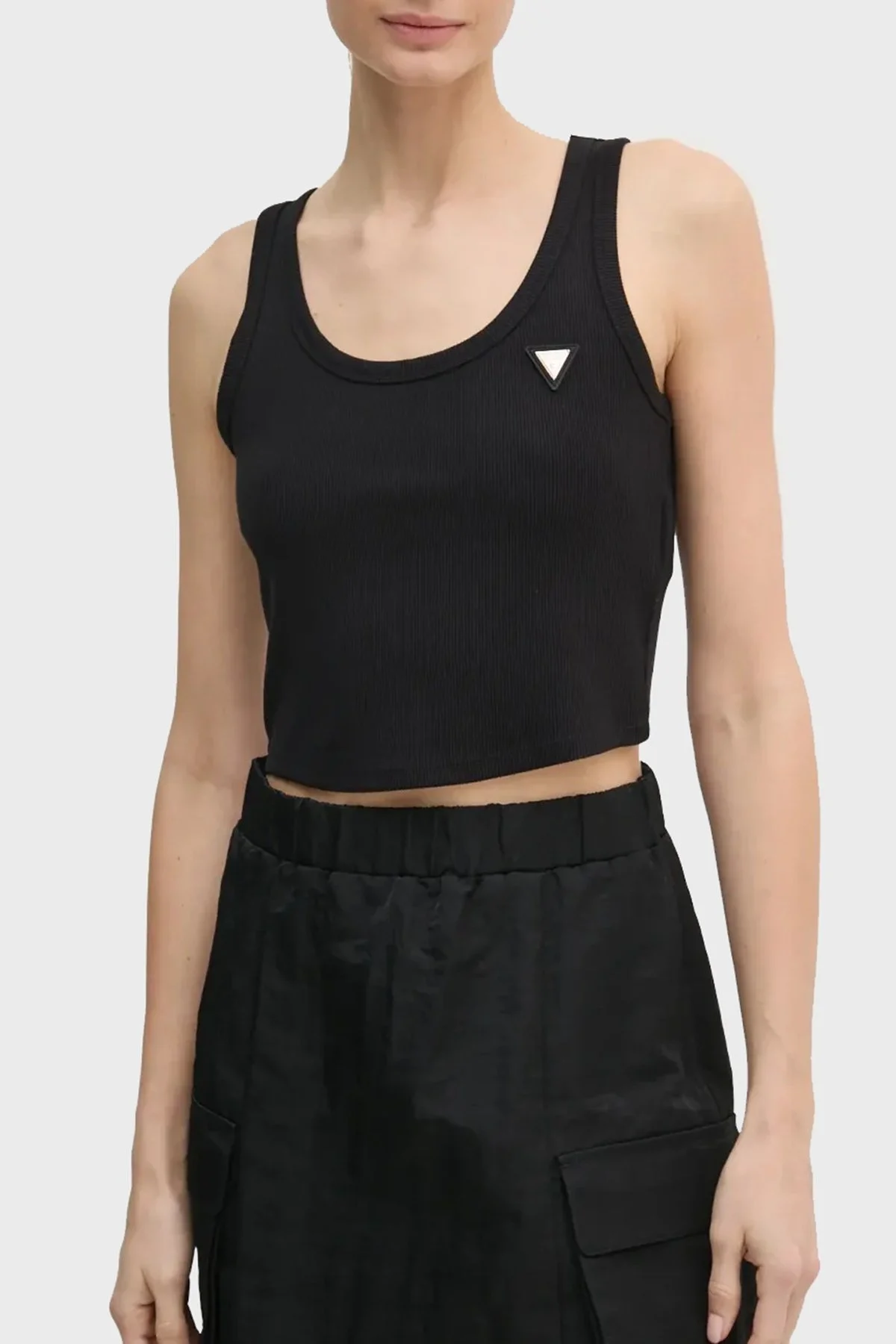 Guess Colette Rib Logolu Slim Fit Yuvarlak Yaka Fitilli V5RP07K8RT2 Bayan Top V5RP07 K8RT2 JBLK SİYAH - 6