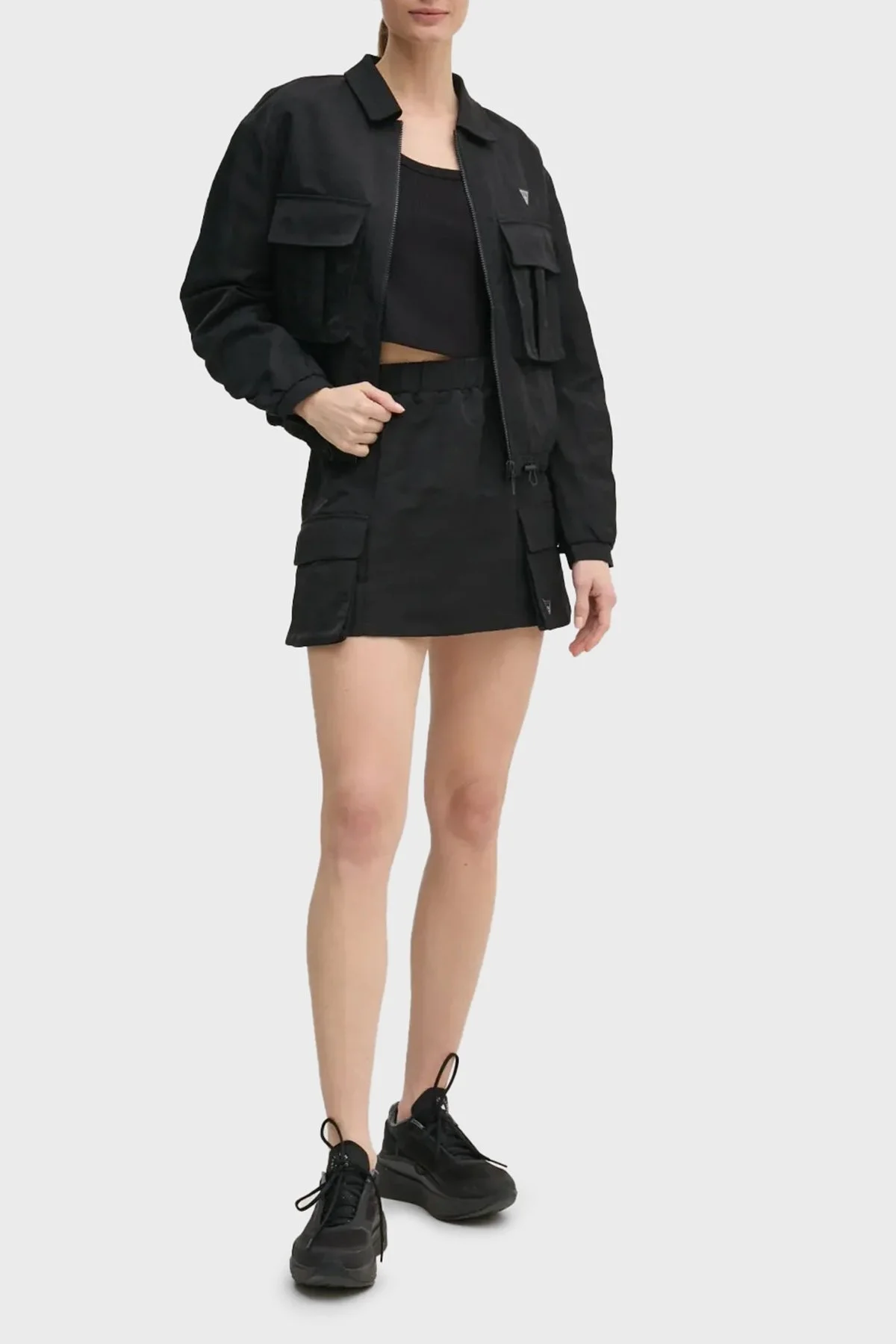 Guess Colette Rib Logolu Slim Fit Yuvarlak Yaka Fitilli V5RP07K8RT2 Bayan Top V5RP07 K8RT2 JBLK SİYAH - 7