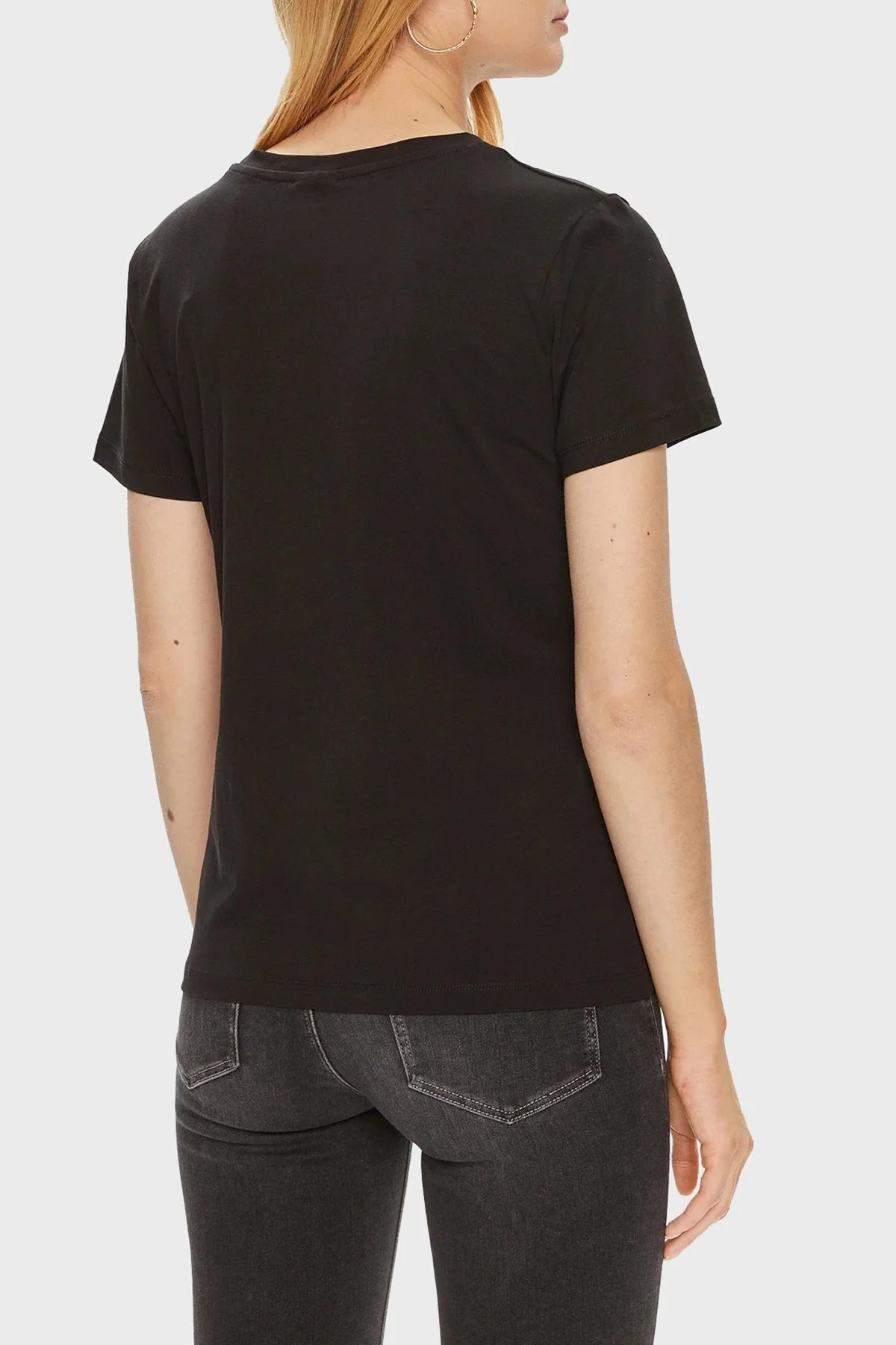 Guess Colette Streç Pamuklu Regular Fit Bisiklet Yaka V4YI09J1314 Bayan T Shirt V4YI09 J1314 JBLK SİYAH - 3