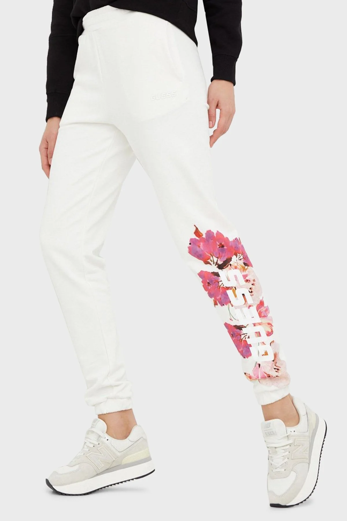 Guess Corine Belden Bağlamalı Çiçek Logolu Regular Fit Pamuklu Jogger Bayan Pantolon V3RB14K68I3 G018 BEYAZ - 2