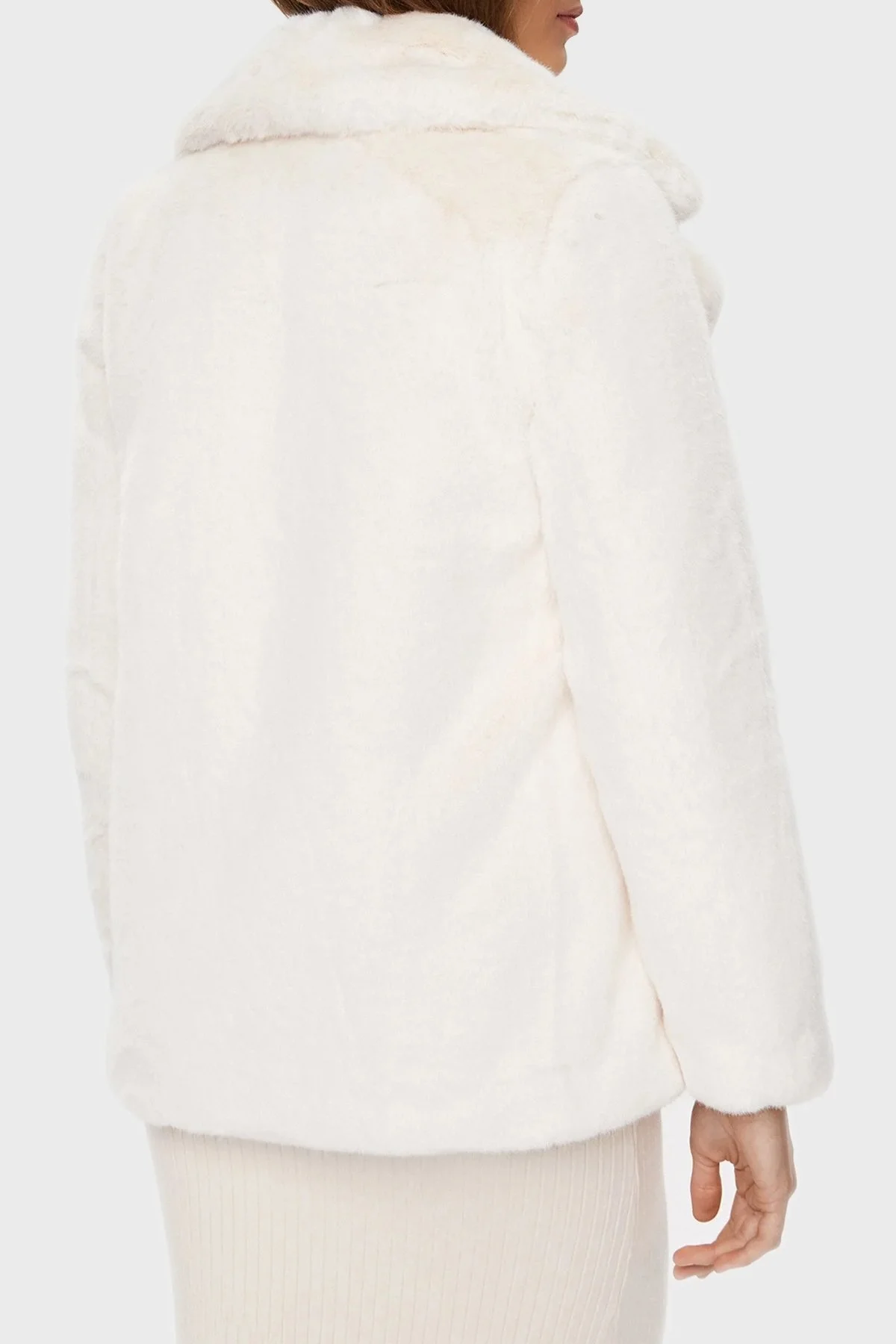 Guess Corinne Regular Fit Peluş Bayan Kaban W3BL57WFSI0 G012 BEYAZ - 2