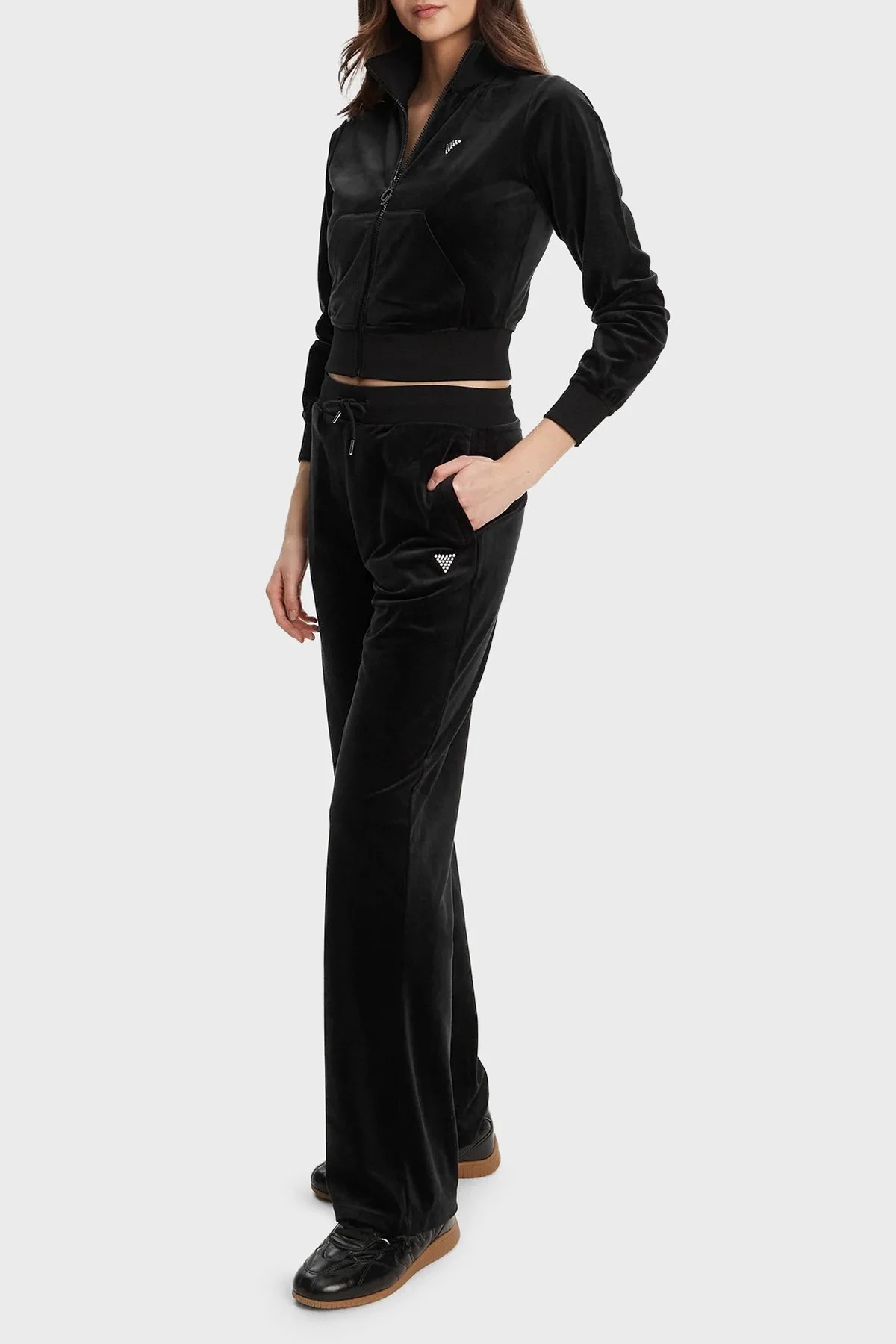 Guess Couture Taşlı Regular Fit Dik Yaka Kadife Crop V3BQ22K0232 Bayan Sweat V3BQ22 K0232 JBLK SİYAH - 2