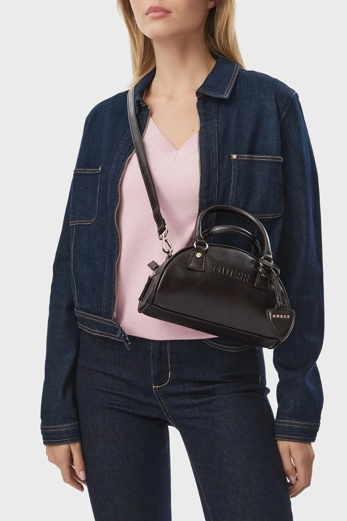 Guess Cris Logolu Çıkarılabilir Askılı V6BZ07W4597 Kadın Çanta V6BZ07 W4597 G1EA Kahve - 2