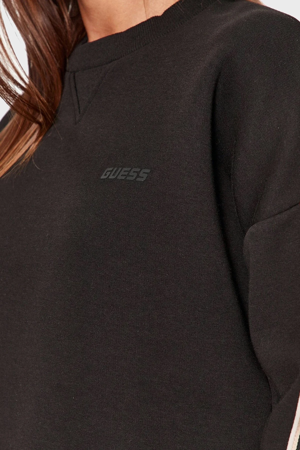 Guess Cymone Pamuklu Crop V3BQ16KB3P2 Bayan Sweat V3BQ16 KB3P2 JBLK SİYAH - 9