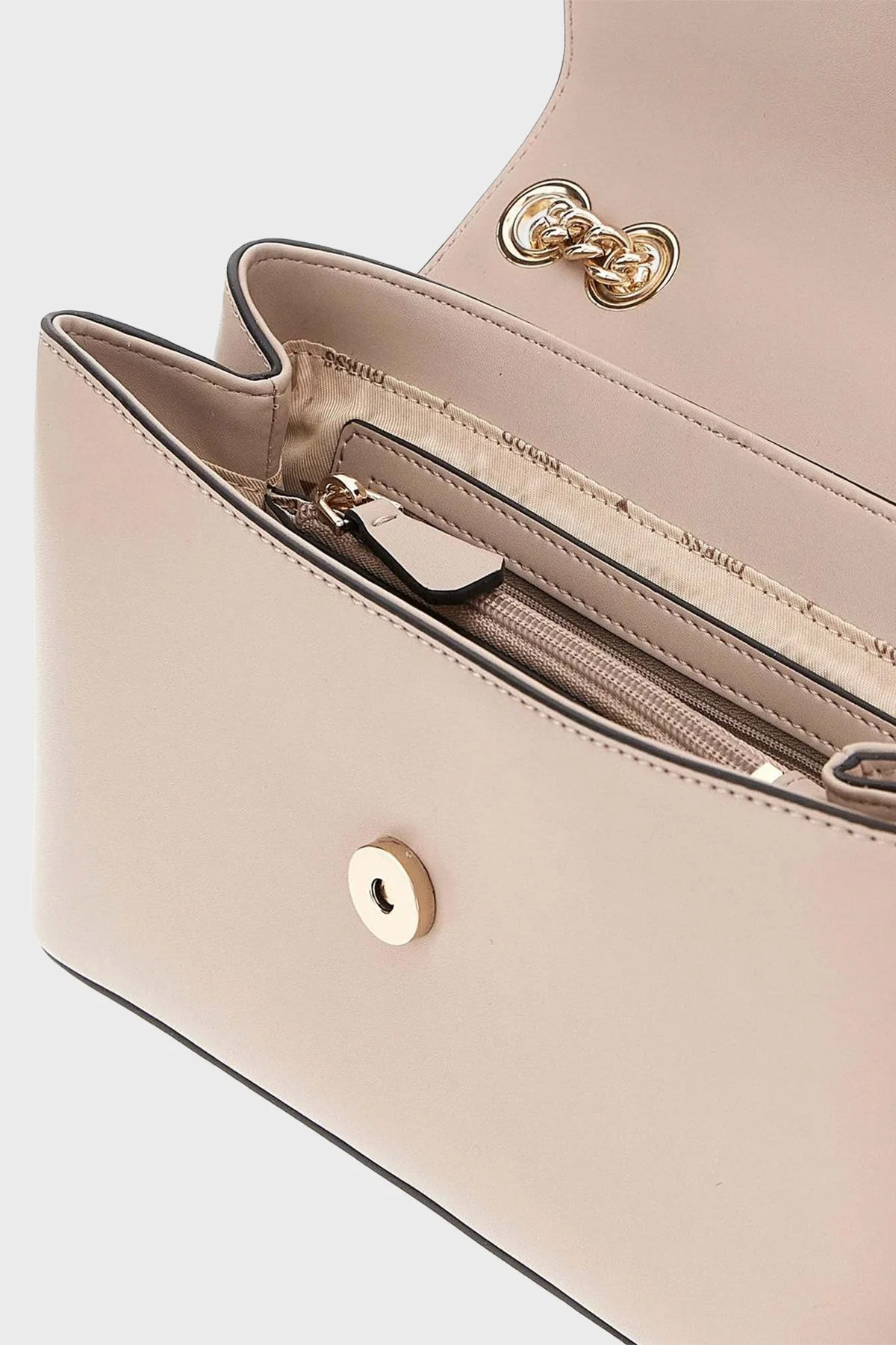 Guess Daryna Logolu Zincir Askılı HWVG7208200 Bayan Çanta HWVG72 08200 TAU BEJ - 3