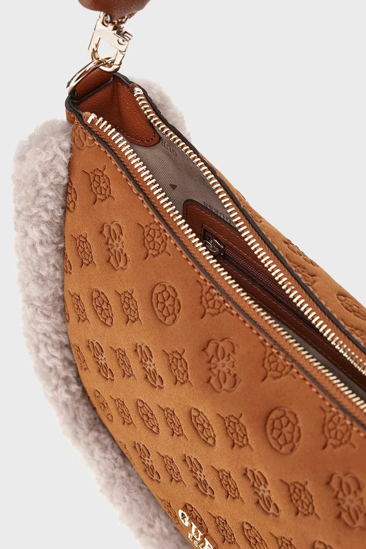 Guess Davika Kabartmalı 4G Logolu Çıkarılabilir Askılı HWPG9497020 Bayan Çanta HWPG94 97020 COG TABA - 4