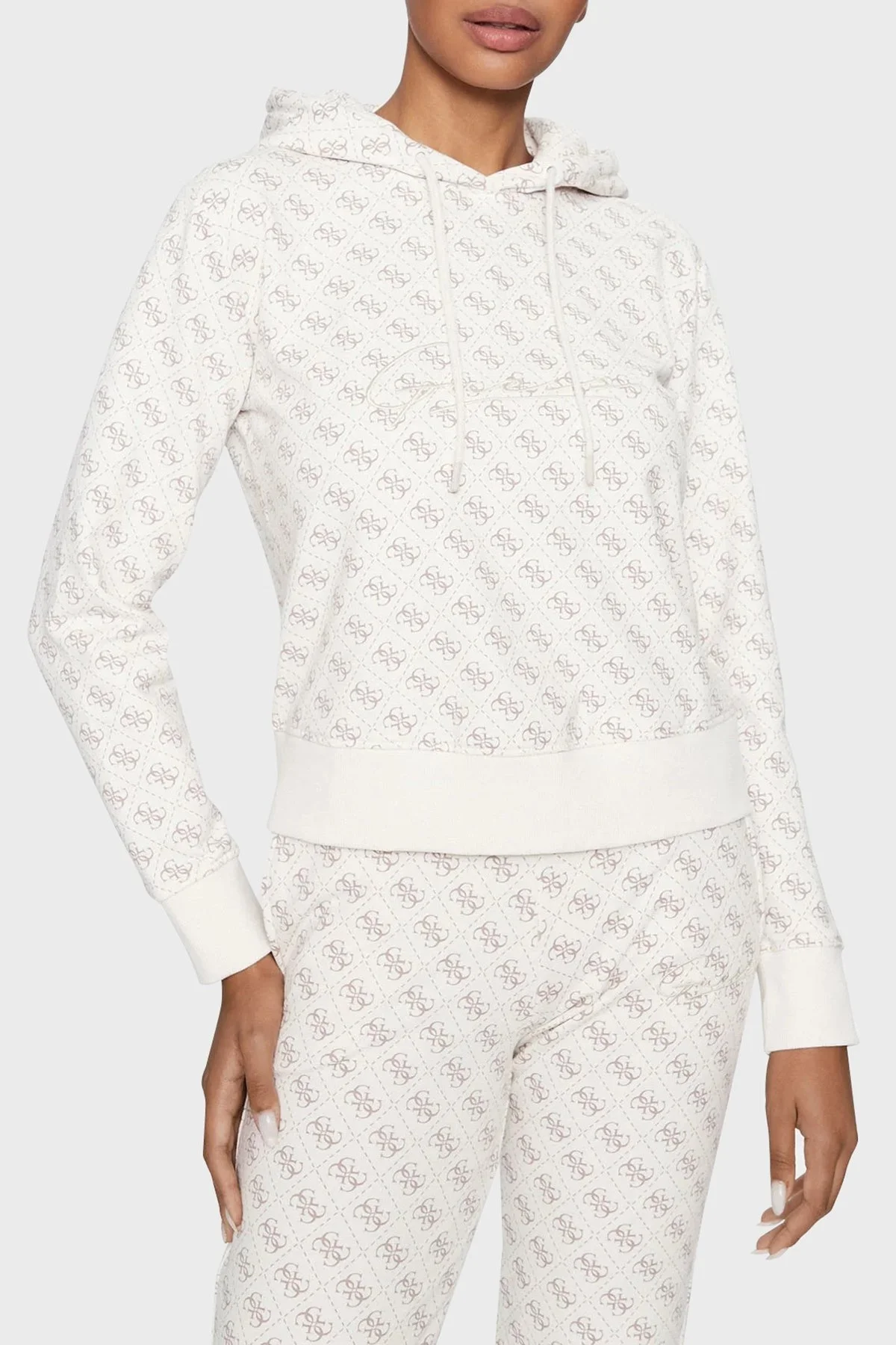 Guess Debbi Pamuklu Regular Fit Kapüşonlu Bayan Sweat V3BQ18K7ON1 P0EX KREM - 1