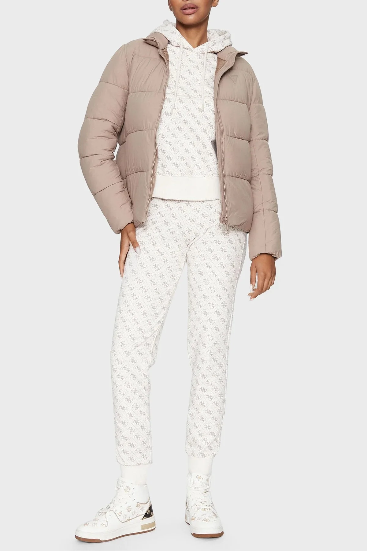 Guess Debbi Pamuklu Regular Fit Kapüşonlu Bayan Sweat V3BQ18K7ON1 P0EX KREM - 3