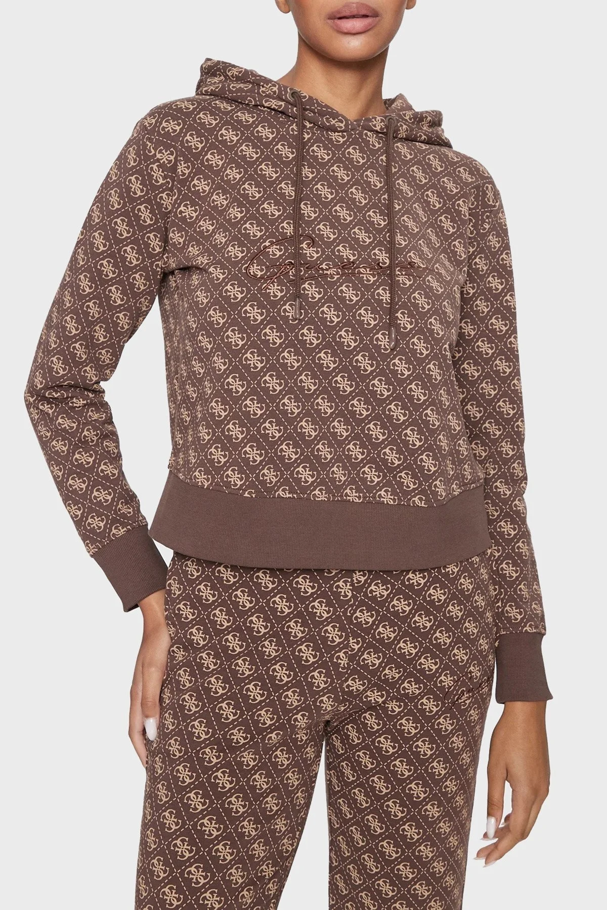 Guess Debbi Pamuklu Regular Fit Kapüşonlu Bayan Sweat V3BQ18K7ON1 P1DL KAHVE - 1