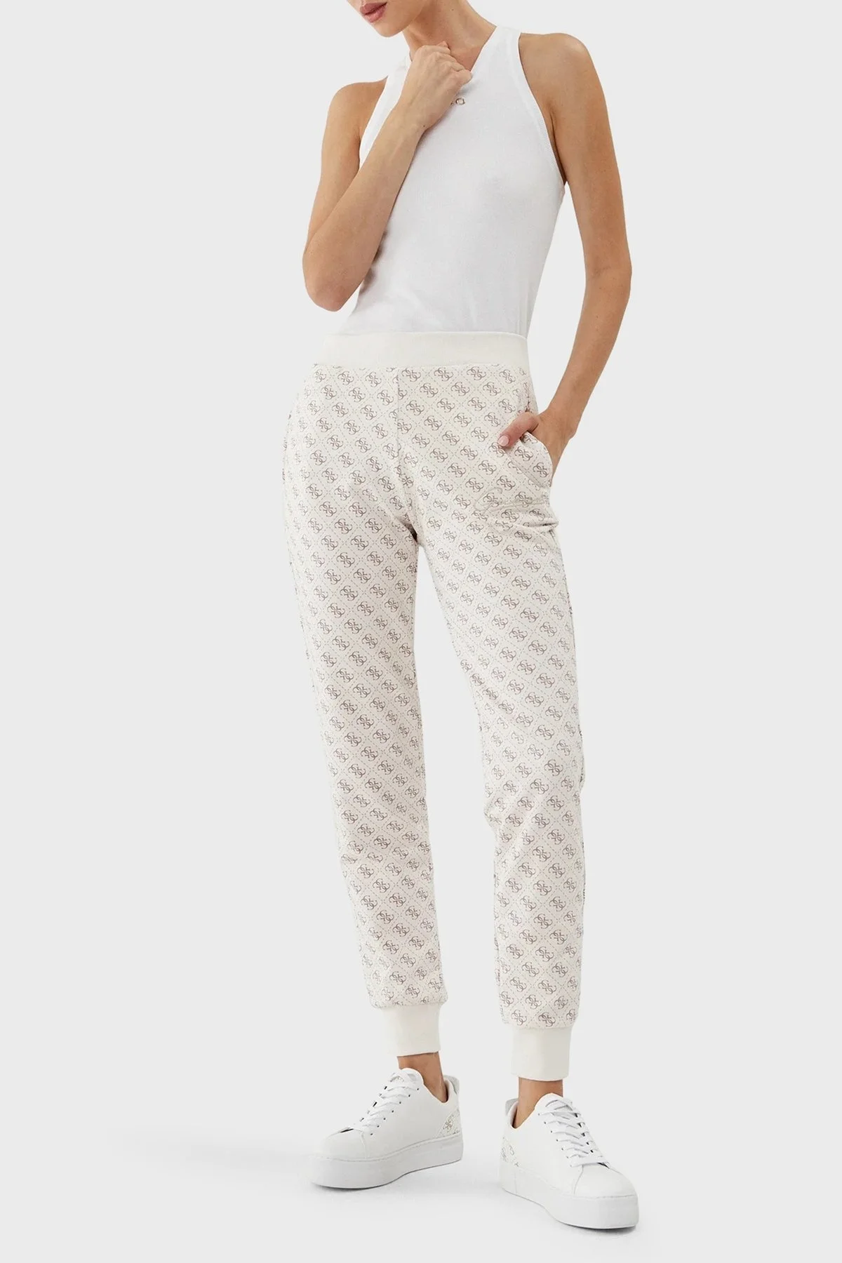 Guess Debbi Pamuklu Relaxed Fit Jogger Bayan Pantolon V3BB18K7ON1 P0EX BEYAZ - 1