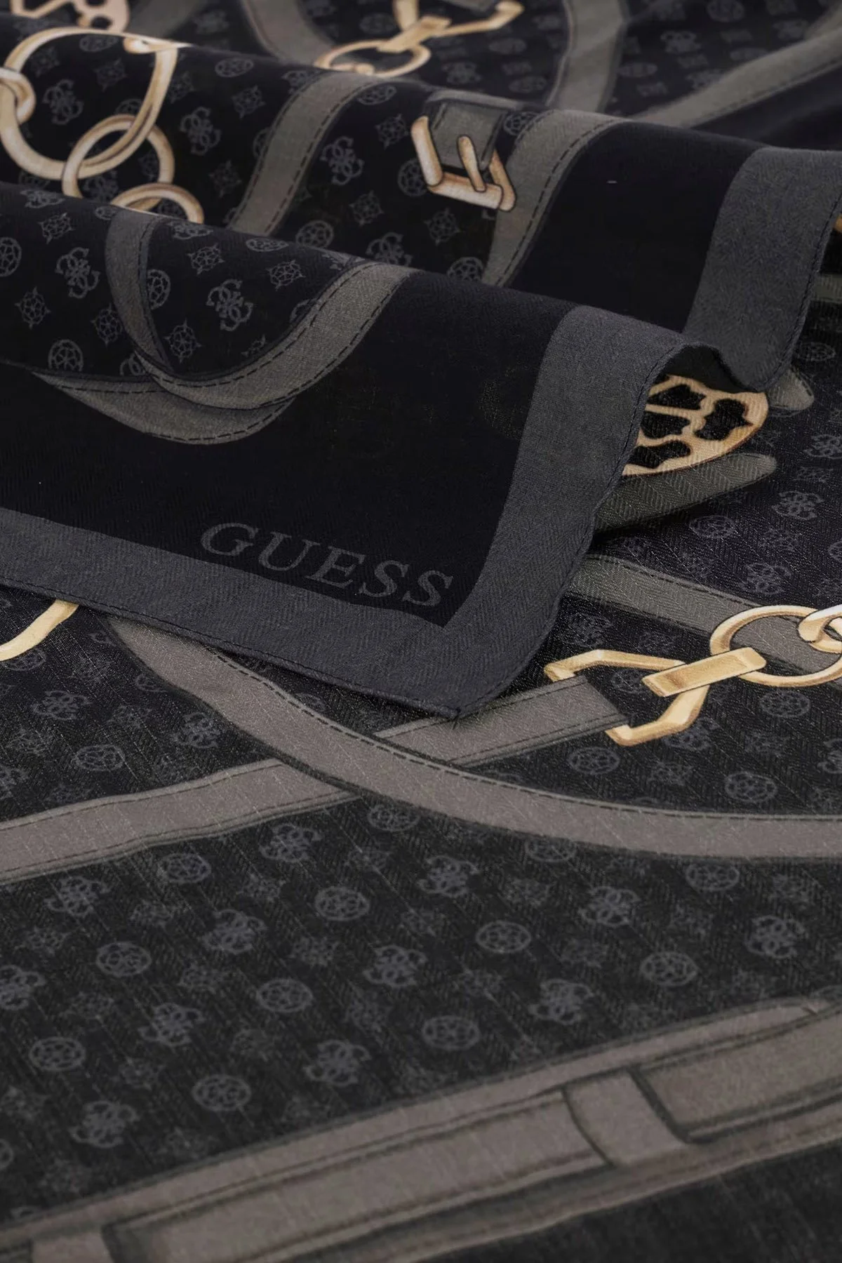 Guess Desenli 120 x 120 cm AW5679POL03 Kadın Eşarp AW5679 POL03 BLA Siyah - 3