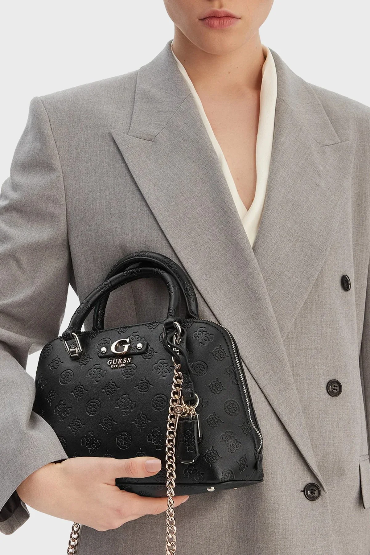 Guess Dita 4G Logolu Çıkarılabilir Zincir Askılı HWPD7602050 Bayan Çanta HWPD76 02050 BLO SİYAH - 2