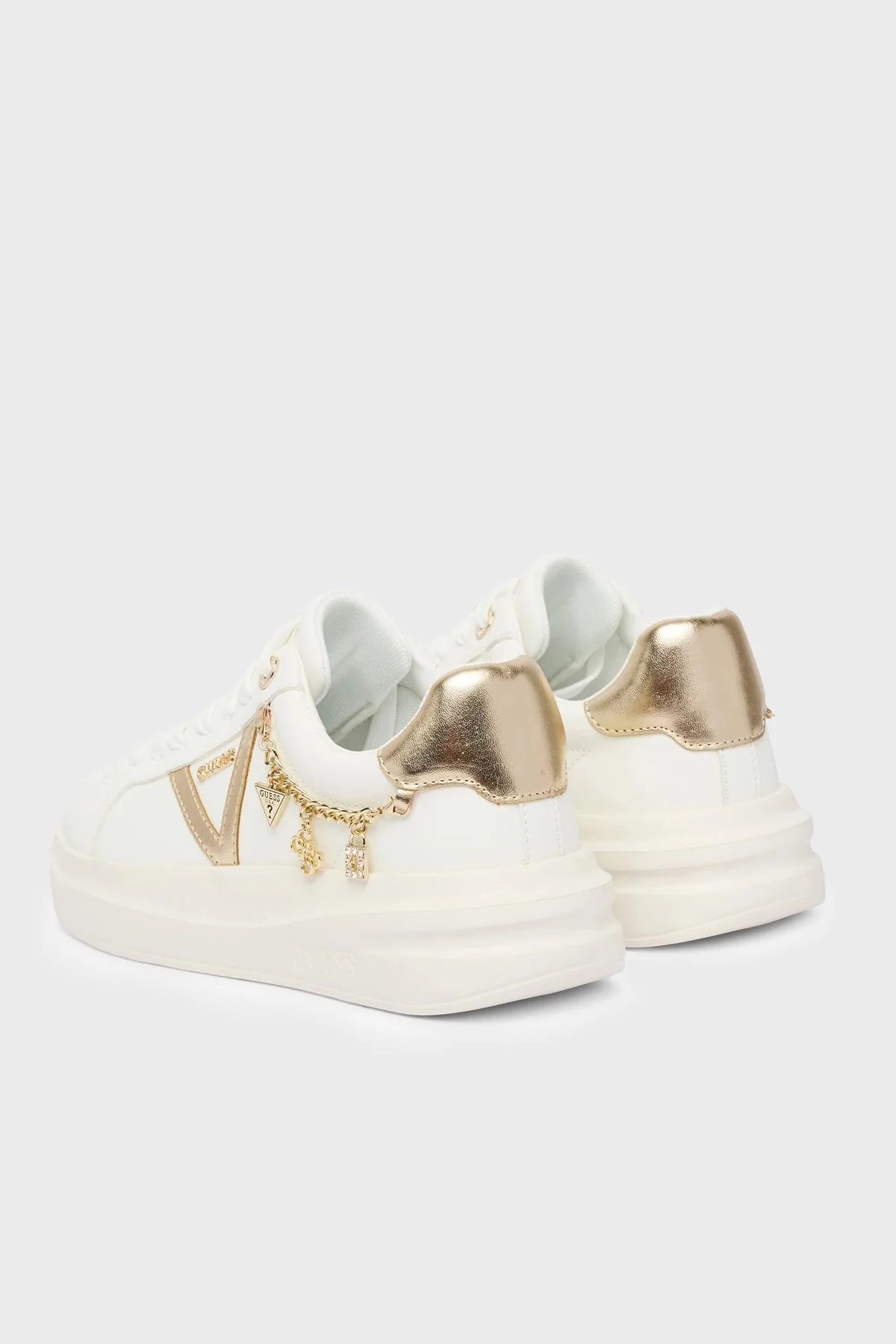 Guess Ebetts Aksesuar Detaylı Deri Sneaker FLTBTTLEA12 Kadın Ayakkabı FLTBTT LEA12 WHPLA Beyaz-gold - 3