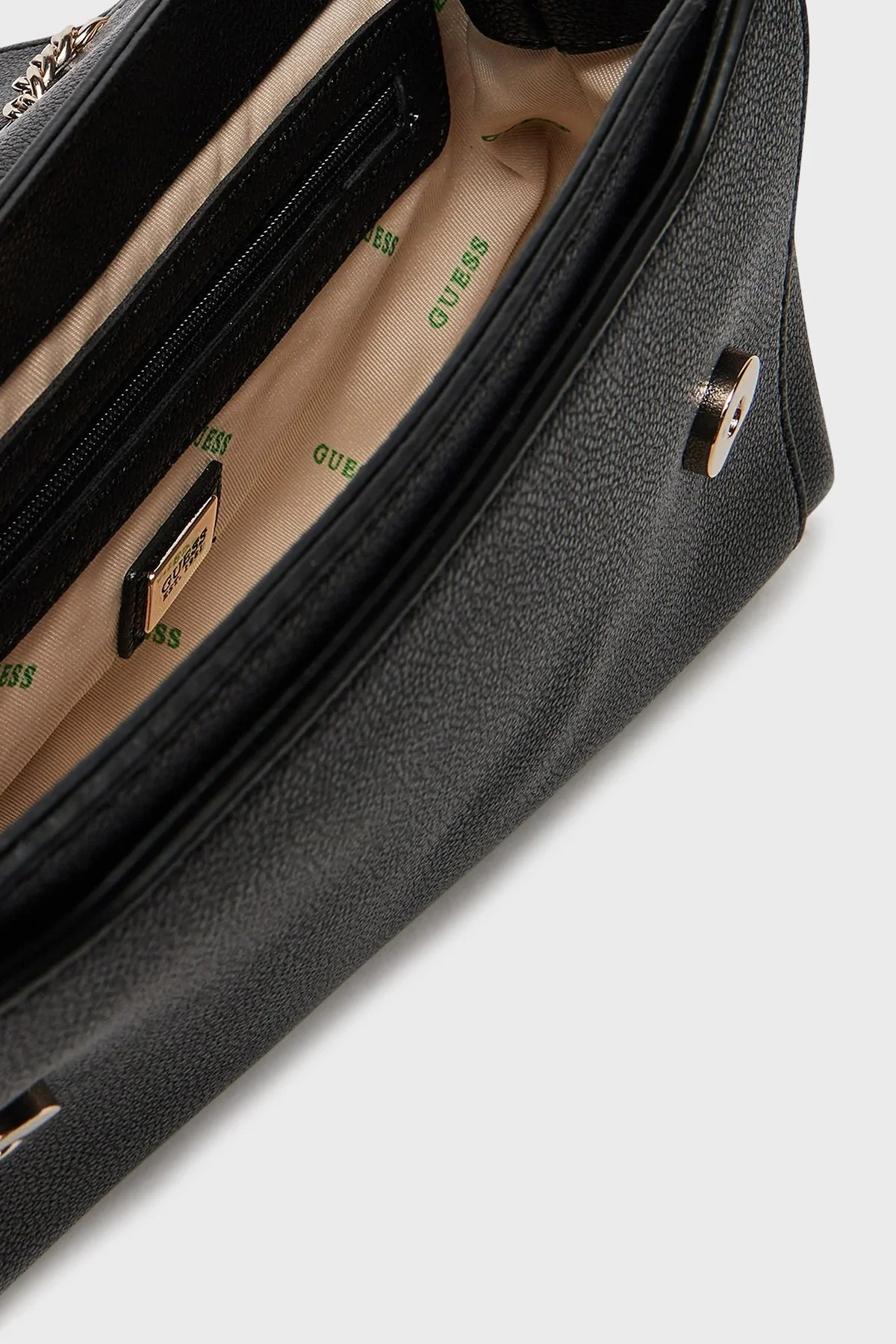 Guess Eco Ali Logolu Ayarlanabilir Zincir Askılı HWEBG951121 Bayan Çanta HWEBG9 51121 BLA SİYAH - 12