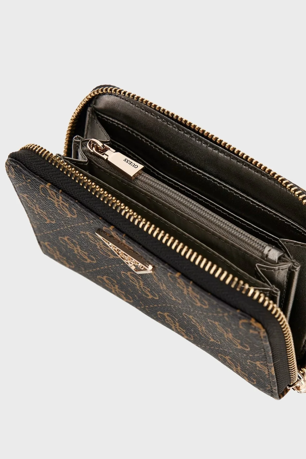 Guess Eco Erica Logolu Fermuarlı SWQG9510140 Bayan Cüzdan SWQG95 10140 BNL SİYAH - 7