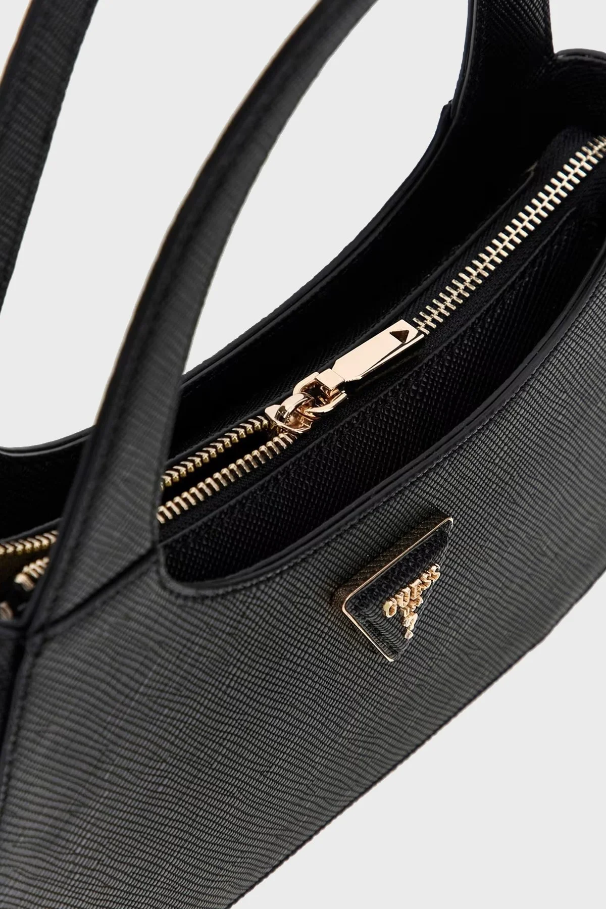 Guess Eco Jazlynn Logolu Çıkarılabilir Askılı Küçük HWEZG952301 Bayan Çanta HWEZG9 52301 BLA SİYAH - 9