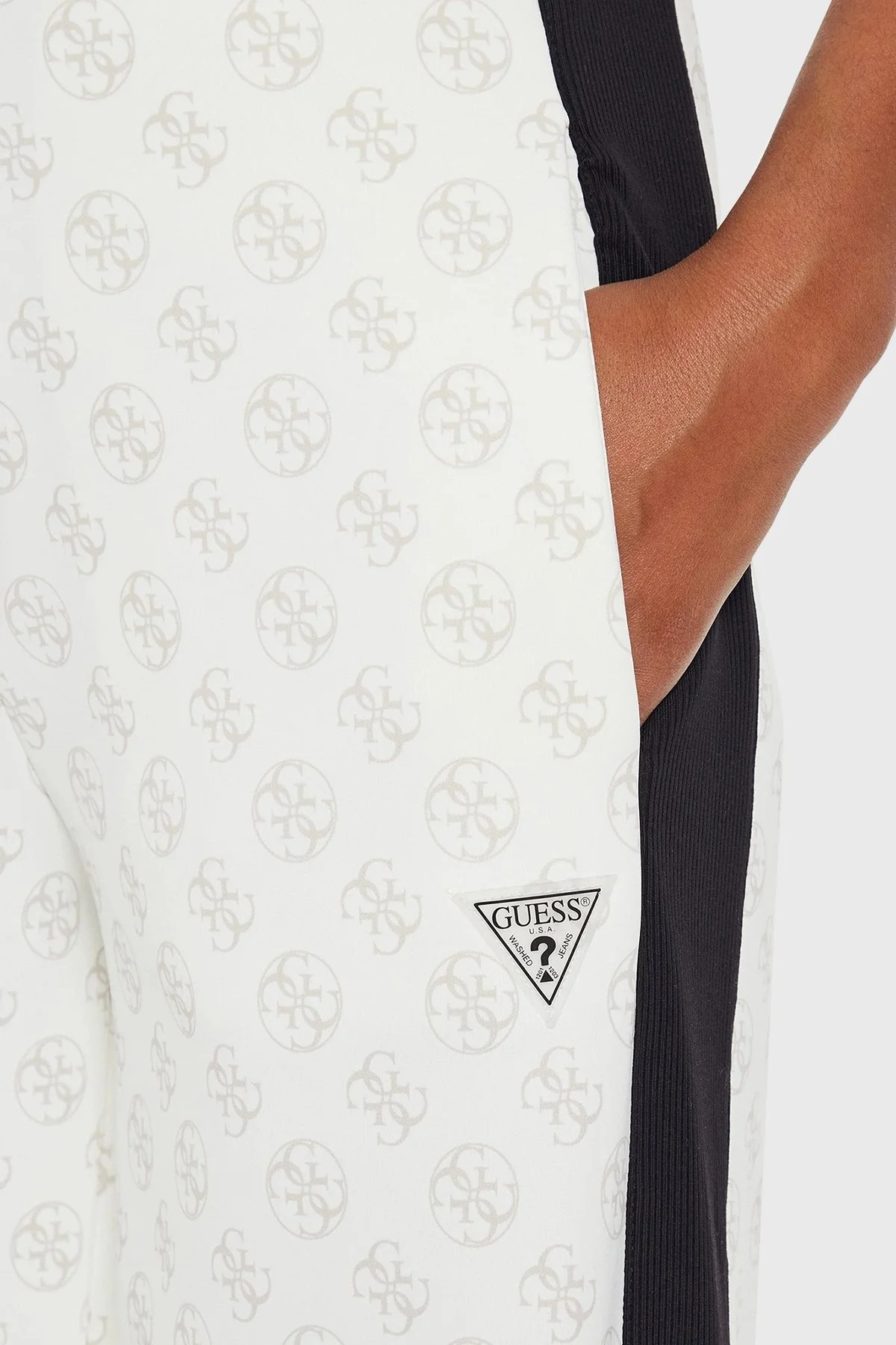 Guess Ela Regular Fit Geniş Paça V4YB03KB212 Bayan Pantolon V4YB03 KB212 P1HA SİYAH-BEYAZ - 5