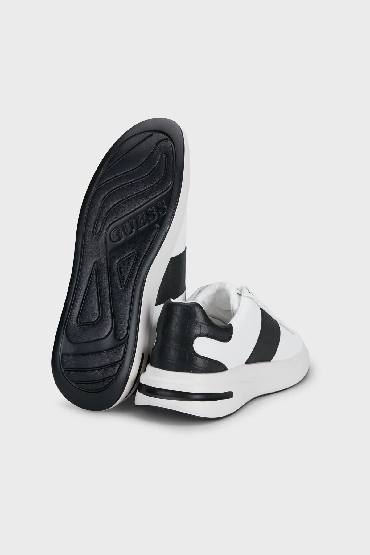 Guess Elba Logolu Deri Sneaker FMFEALLEL12 Erkek Ayakkabı FMFEAL LEL12 WHIBK Beyaz-siyah - 4