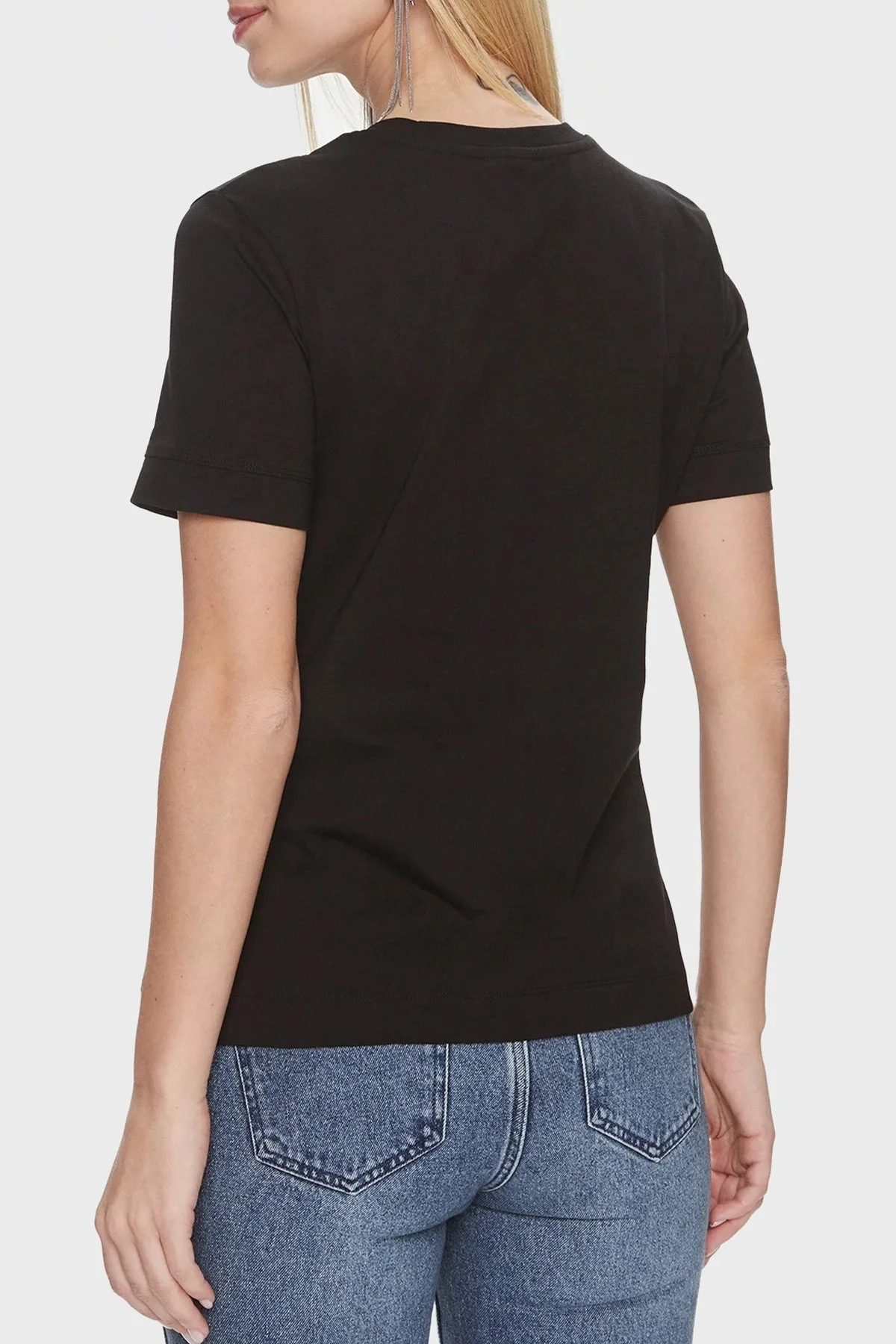 Guess Eleanora Pamuklu Regular Fit V4RI10K8HM4 Bayan T Shirt V4RI10 K8HM4 JBLK SİYAH - 2