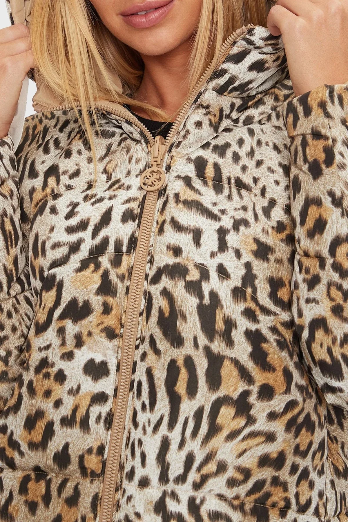 Guess Emelie Regular Fit Kapüşonlu Çift Taraflı Şişme W4BL38WGK12 Bayan Mont W4BL38 WGK12 P1KF LEOPAR - 5