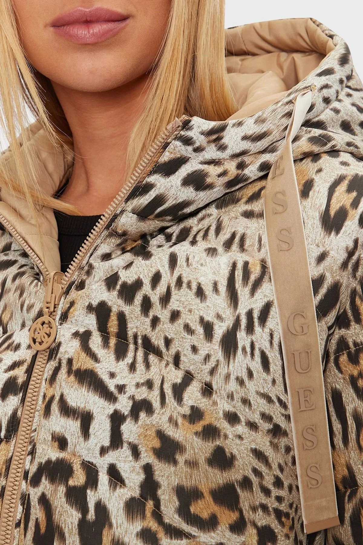 Guess Emelie Regular Fit Kapüşonlu Çift Taraflı Şişme W4BL38WGK12 Bayan Mont W4BL38 WGK12 P1KF LEOPAR - 6