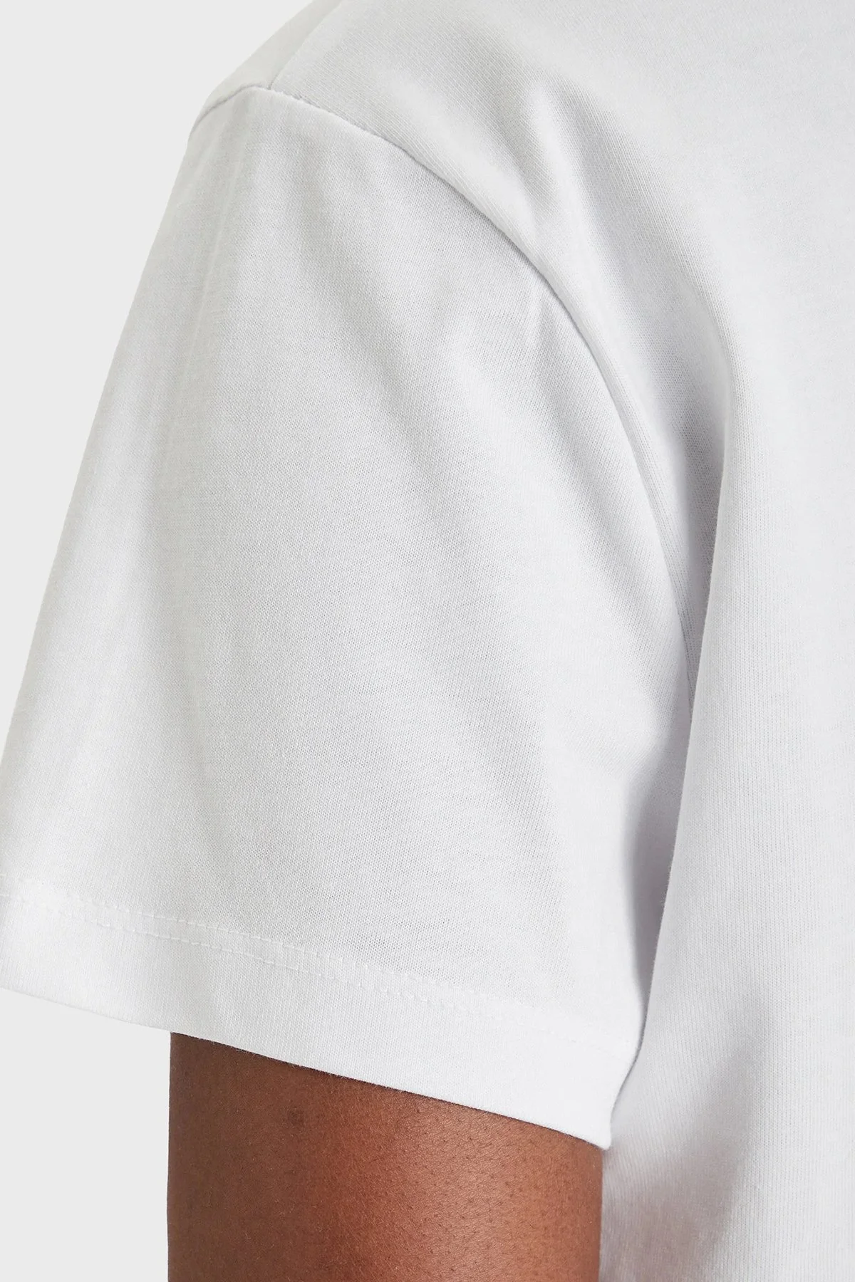 Guess Eva Logolu Pamuklu Boxy Fit Bisiklet Yaka E6GI00I3Z14 Bayan T Shirt E6GI00 I3Z14 G011 BEJ - 5