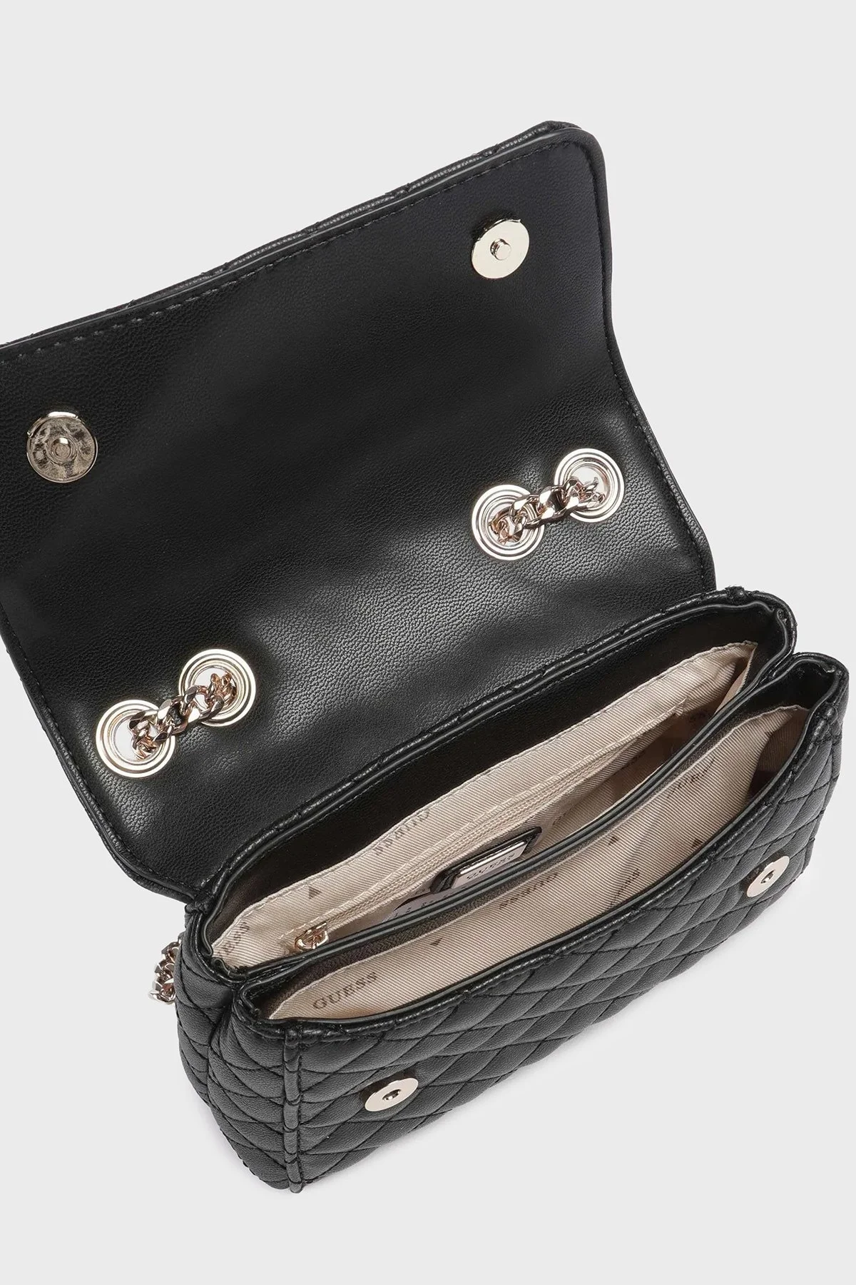 Guess Everlee Kapitoneli Ayarlanabilir Zincir Askılı HWEG8679780 Bayan Çanta HWEG86 79780 BLA SİYAH - 3