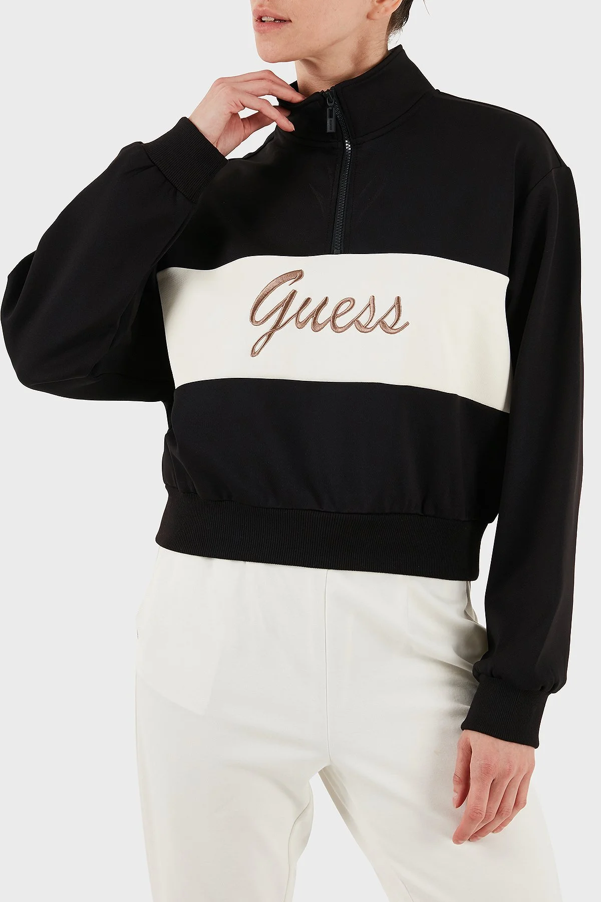 Guess Fabia Streç Logolu Regular Fit Yarım Fermuarlı Dik Yaka Kısa V5BQ00KCX22 Bayan Sweat V5BQ00 KCX22 JBLK SİYAH - 4