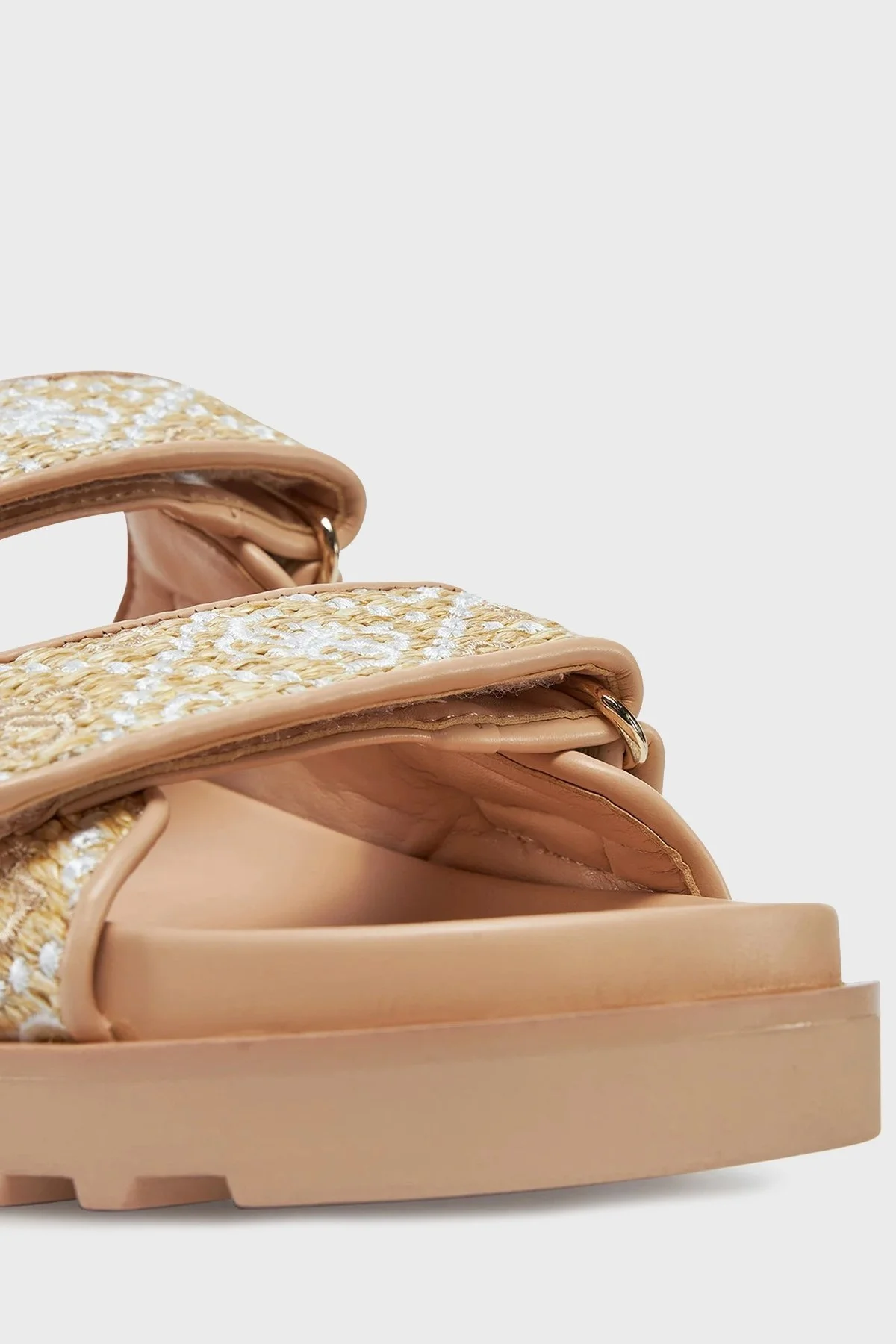 Guess Fadelizz Logolu Cırtlı Terklik FLJFZZFAB19 Bayan Terlik FLJFZZ FAB19 CREAM KREM - 11