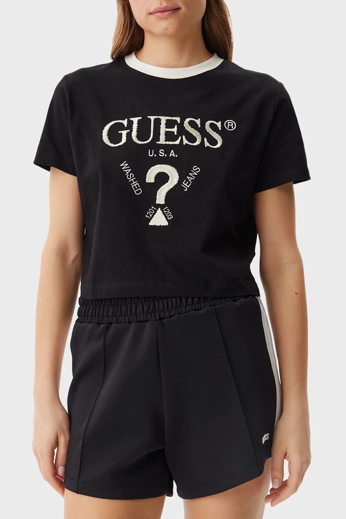 Guess Filanta Logo Nakışlı Pamuklu Boxy Fit Bisiklet Yaka V5GI18I3Z14 Bayan Crop V5GI18 I3Z14 JBLK SİYAH - 6